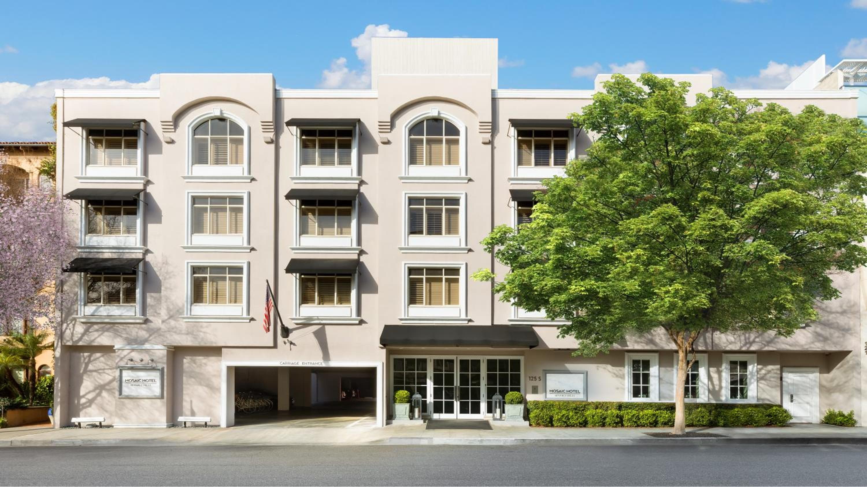 Mosaic Hotel Beverly Hills — 6