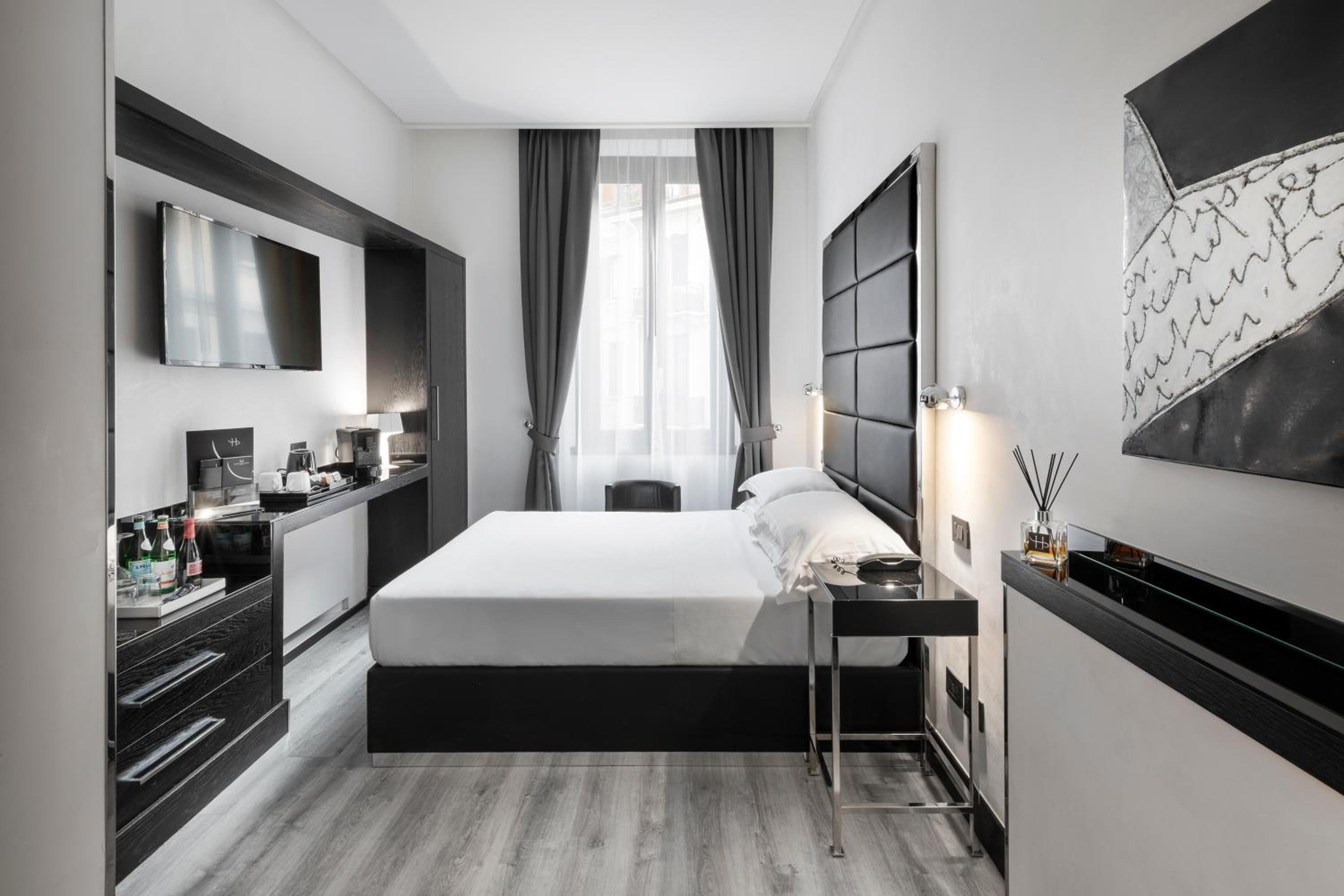 LHP Hotel Napoleon — 14