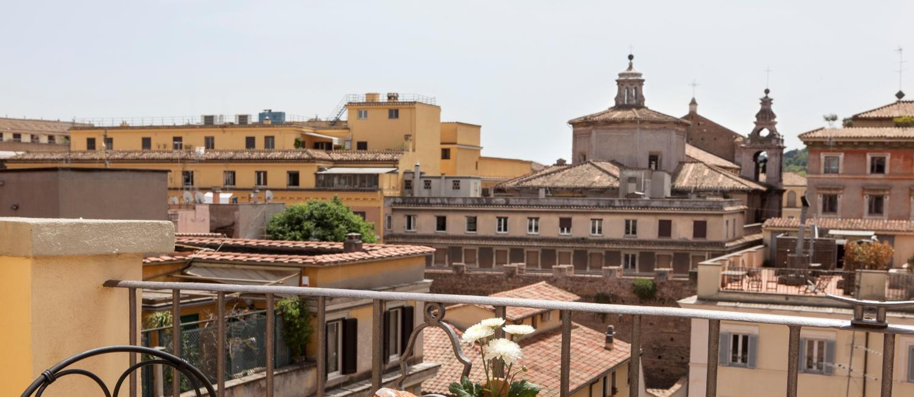 Trianon Borgo Pio Aparthotel — 7