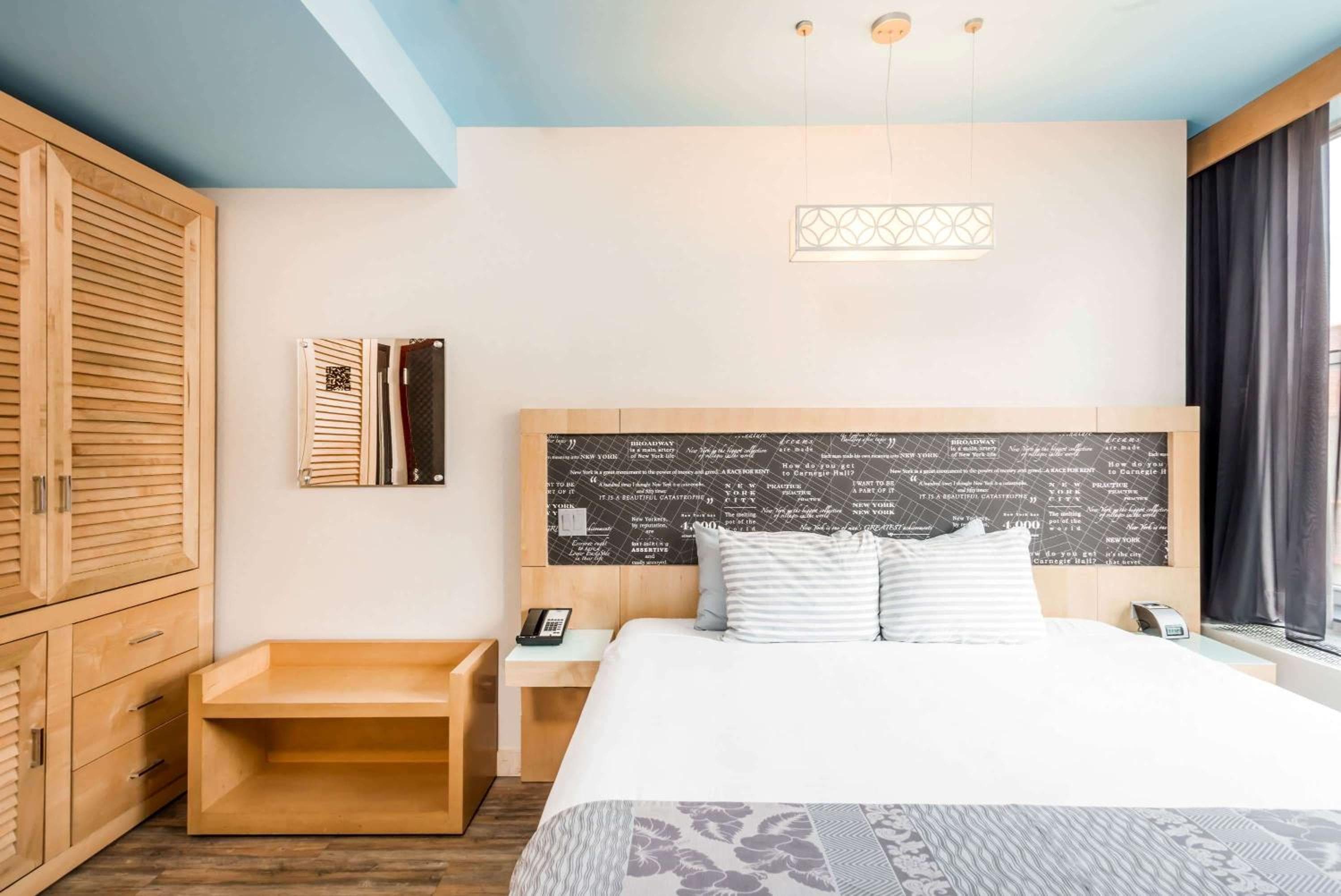 TRYP by Wyndham New York City Times Square - Midtown — 10