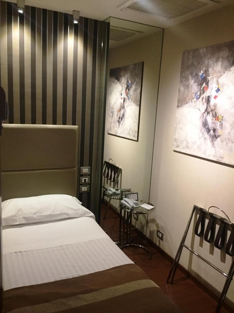 Best Western Hotel Piccadilly — 18