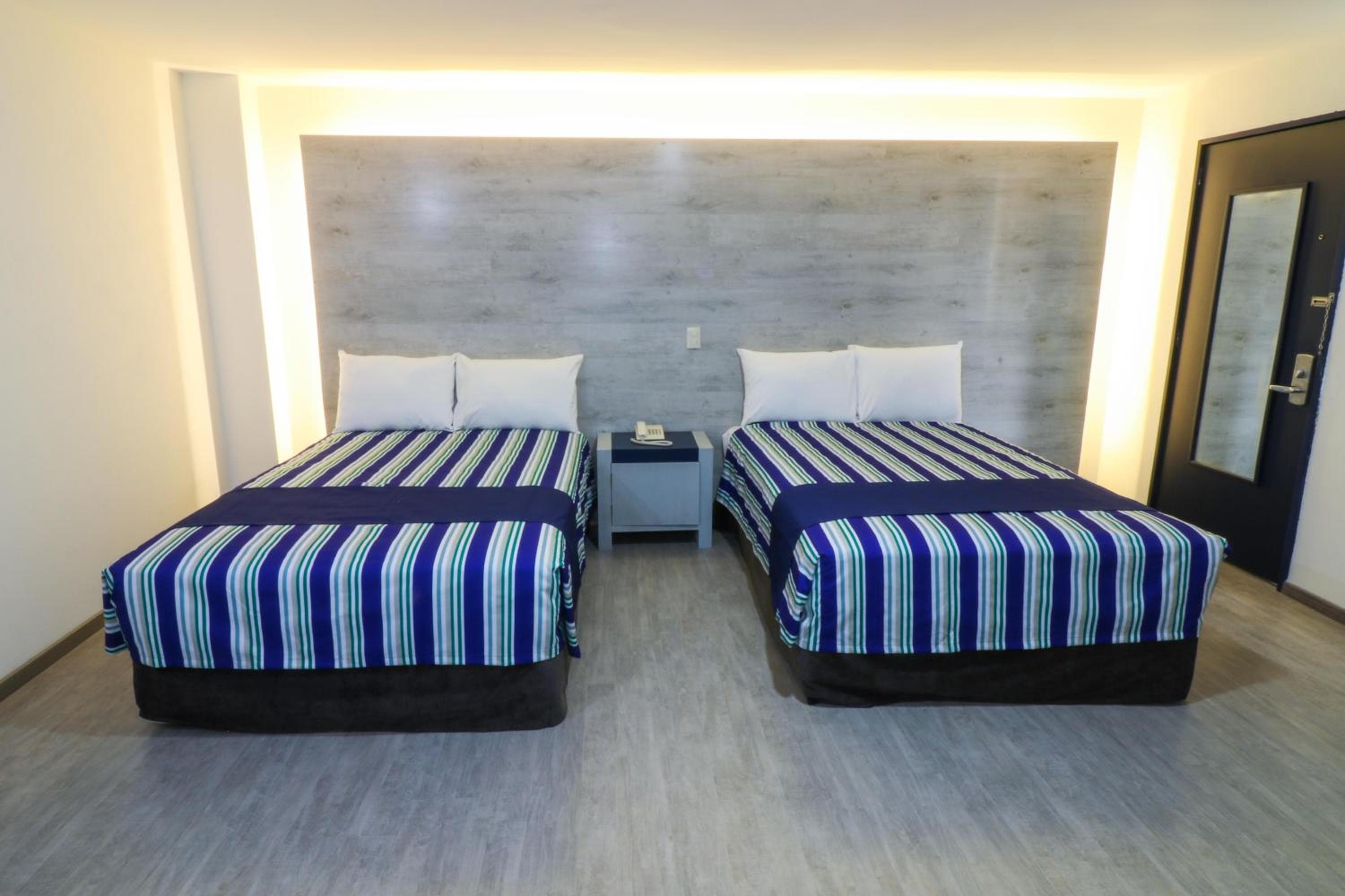 Mallorca Hotel  — 2