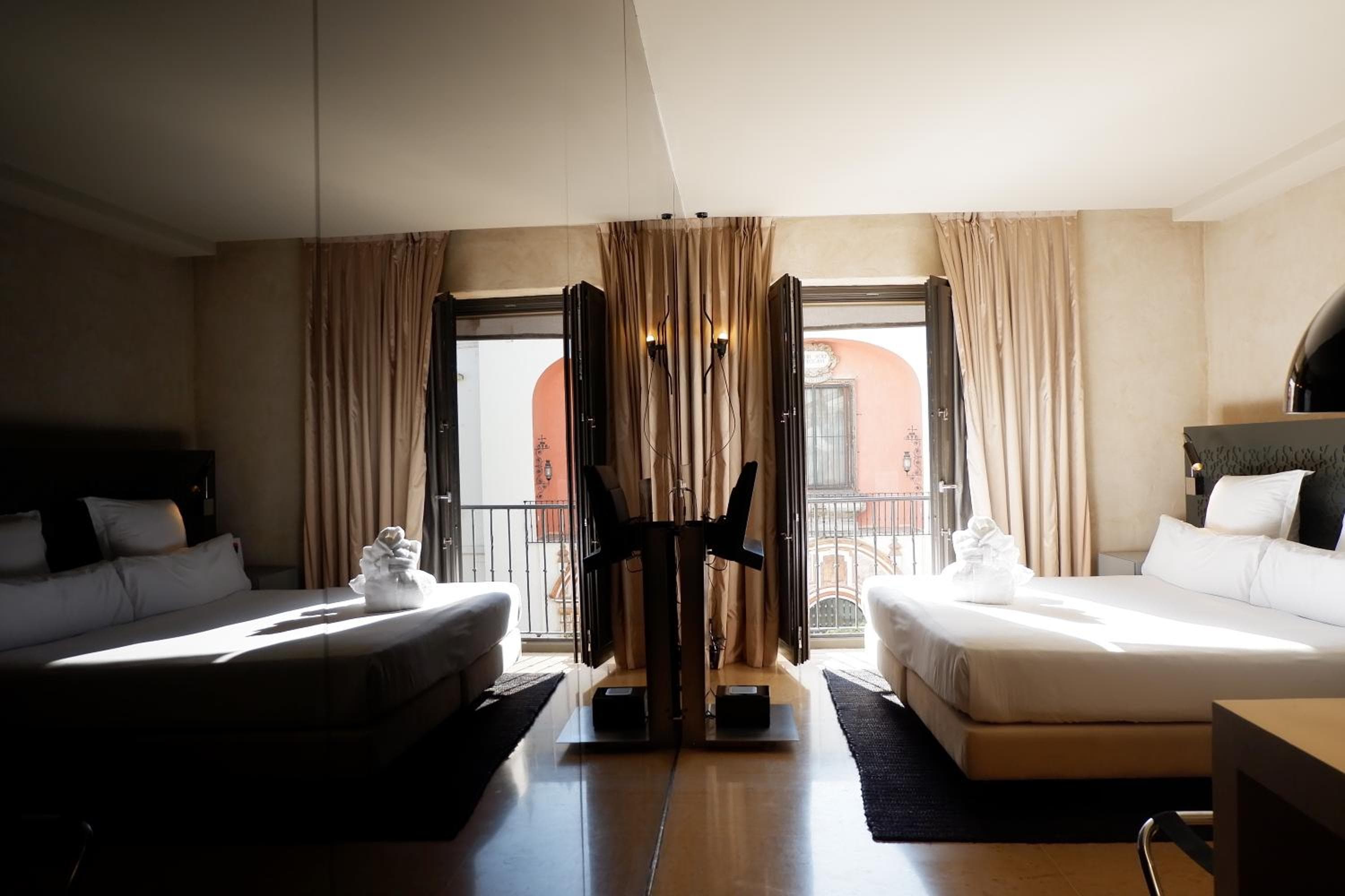 EME Catedral Mercer Hotel — 24