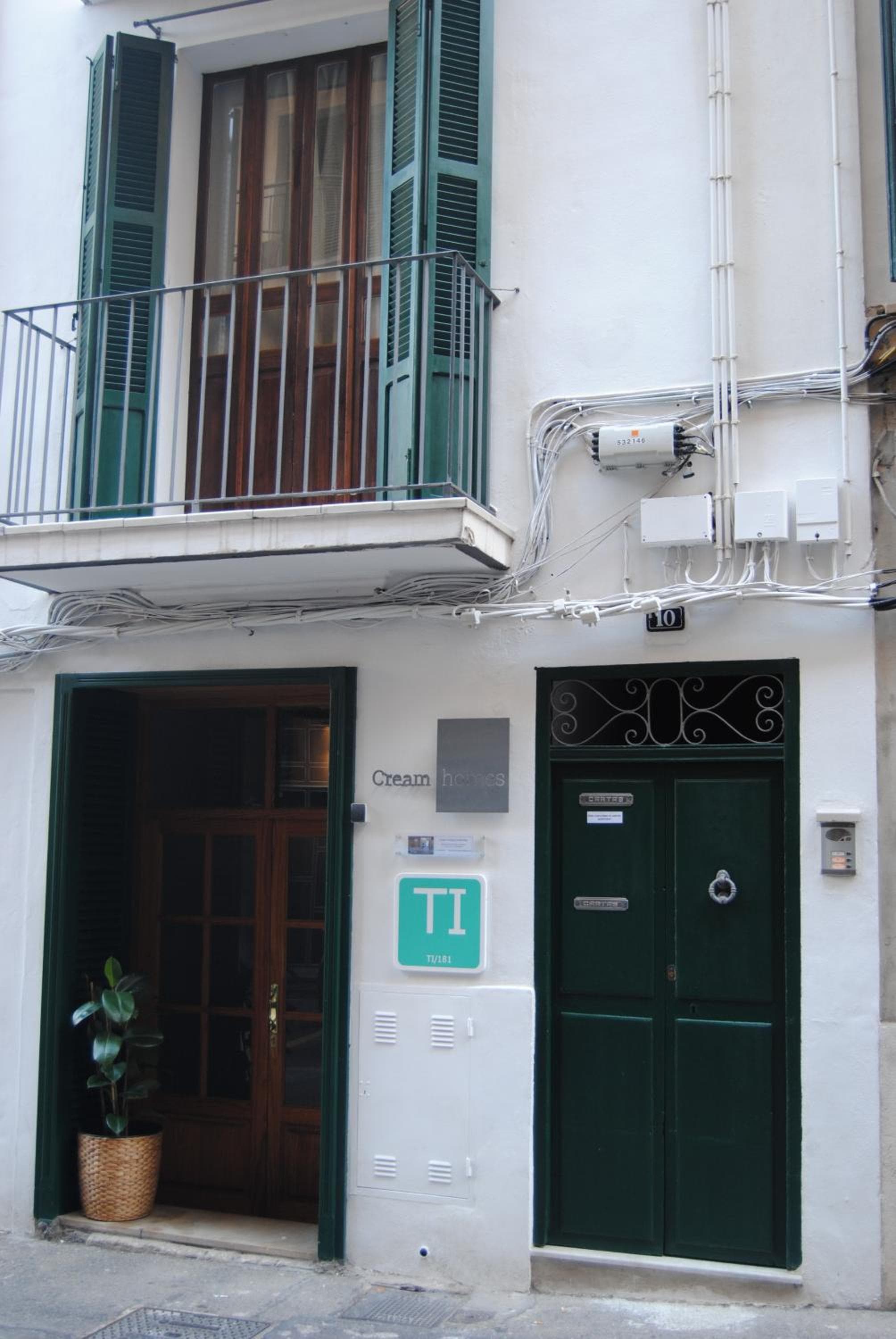 Cream Homes La Rambla, TURISMO DE INTERIOR — 22