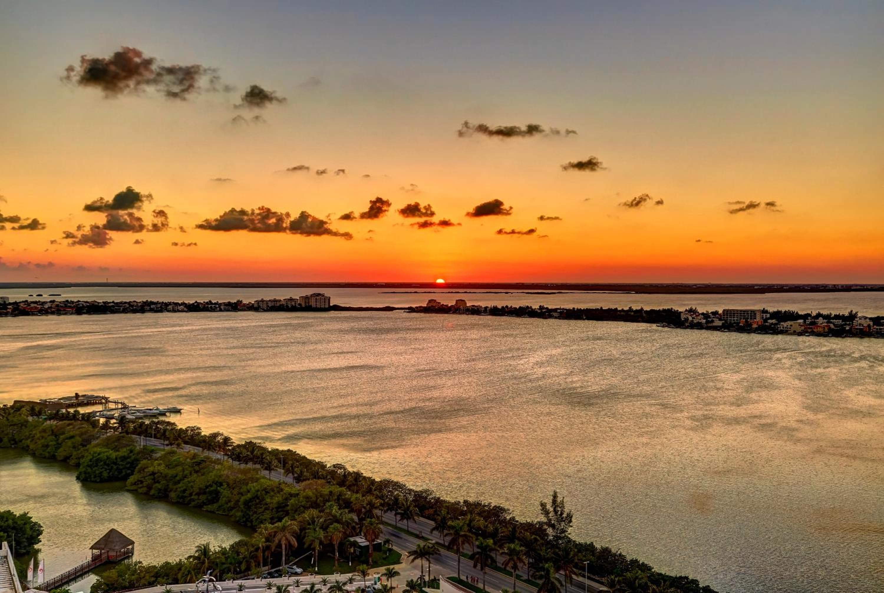 Royalton CHIC Cancun, An Autograph Collection All-Inclusive Resort - Adults Only hotel, Km 9.7 Blvd Kulkulcan, Cancún, Mexico — photo 96