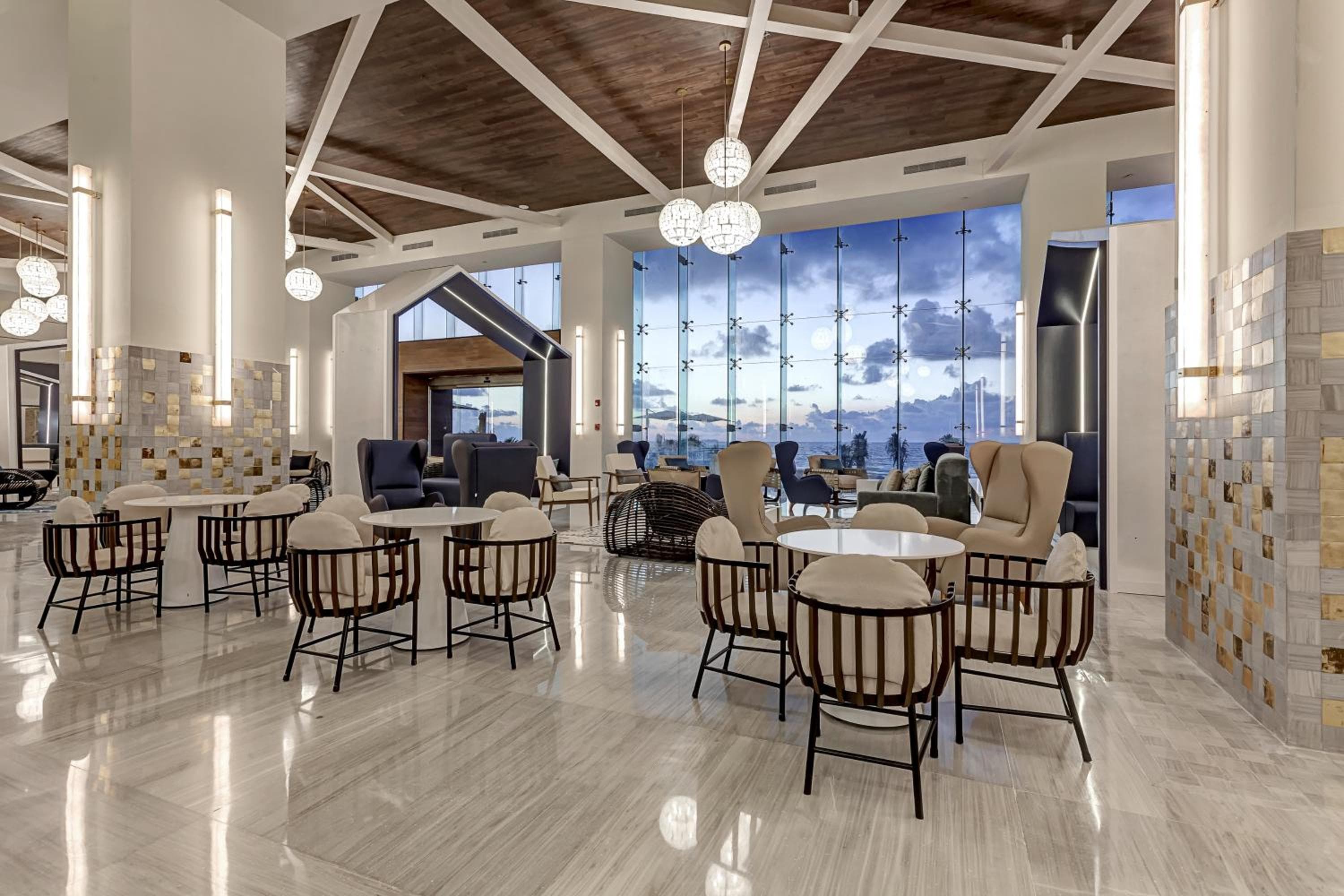 Royalton CHIC Cancun, An Autograph Collection All-Inclusive Resort - Adults Only hotel, Km 9.7 Blvd Kulkulcan, Cancún, Mexico — photo 23