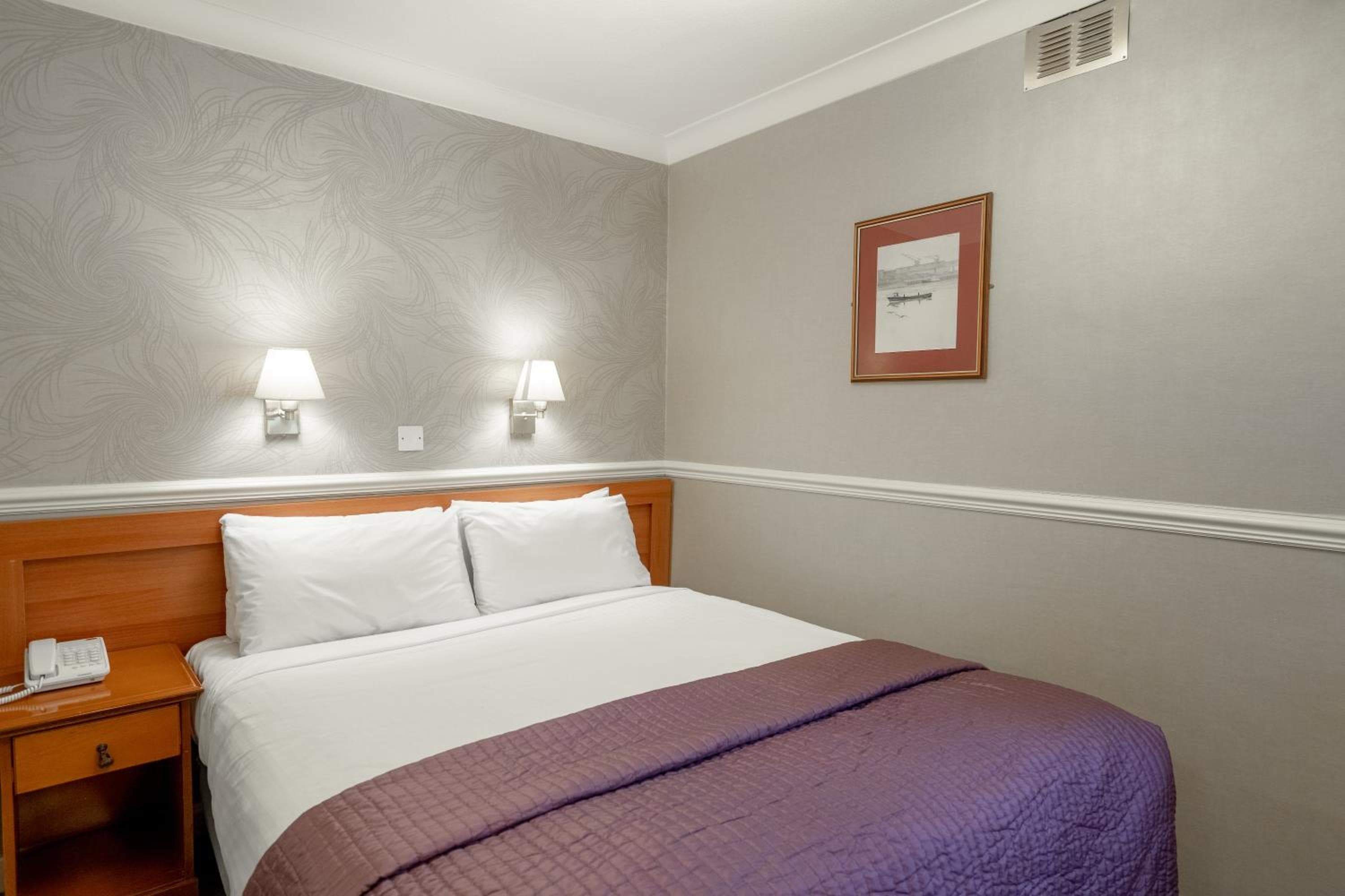 Il Clarendon Hotel — 24
