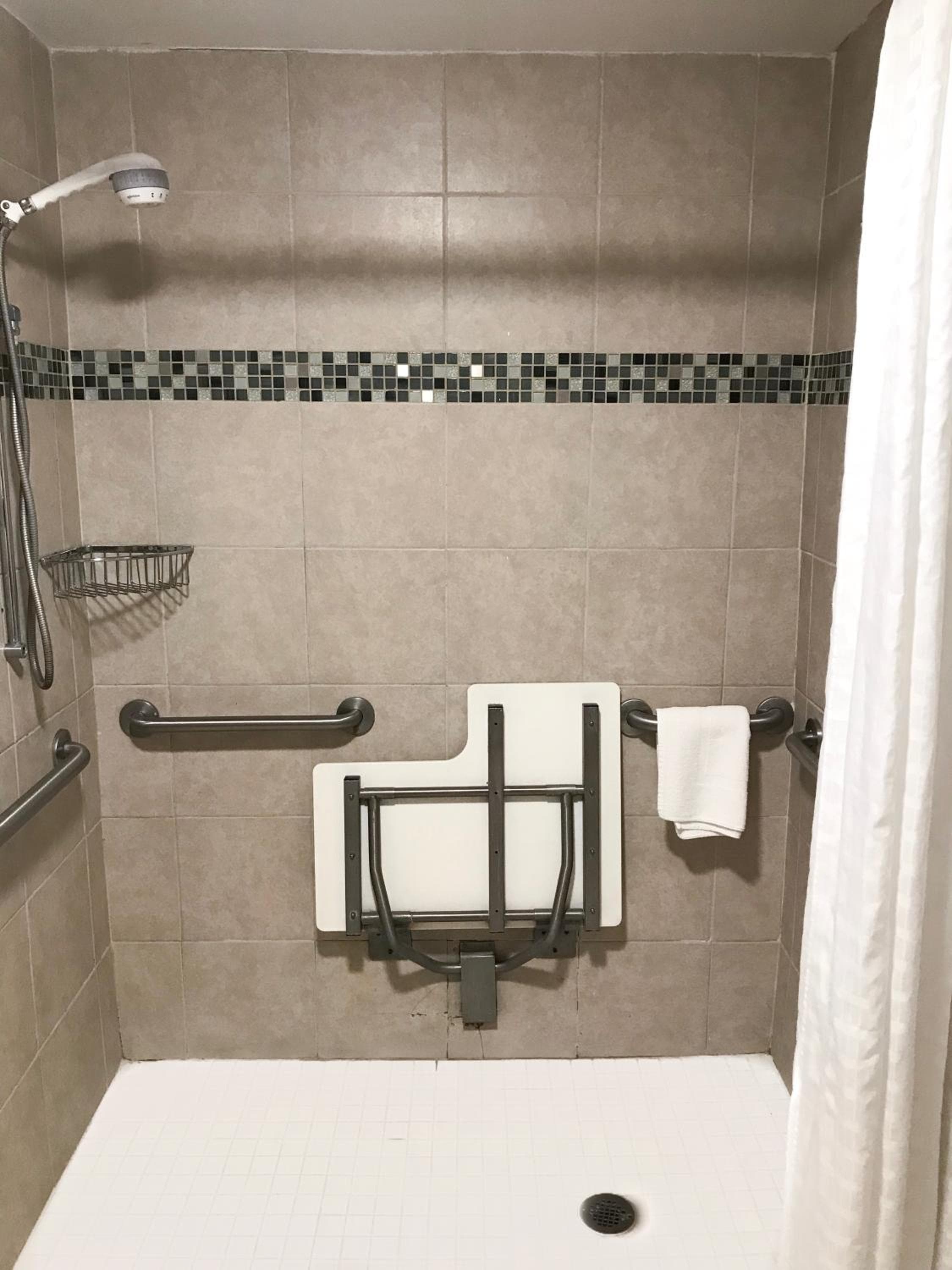 Ramada by Wyndham Suites Orlando Airport — 28