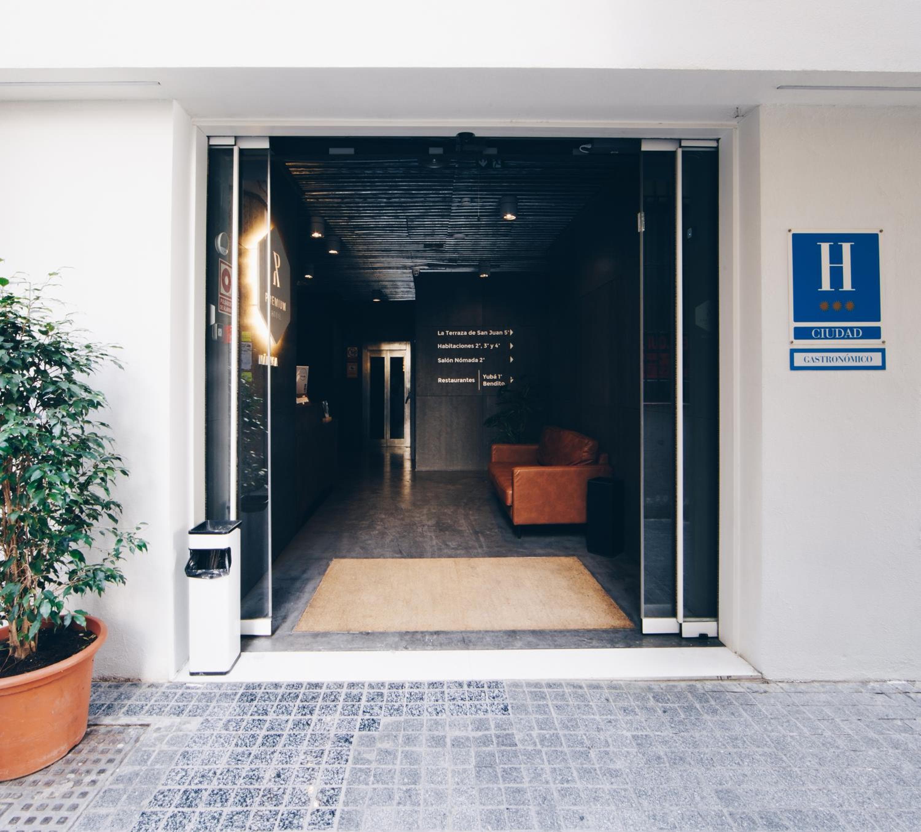 Málaga Premium Hotel — 27