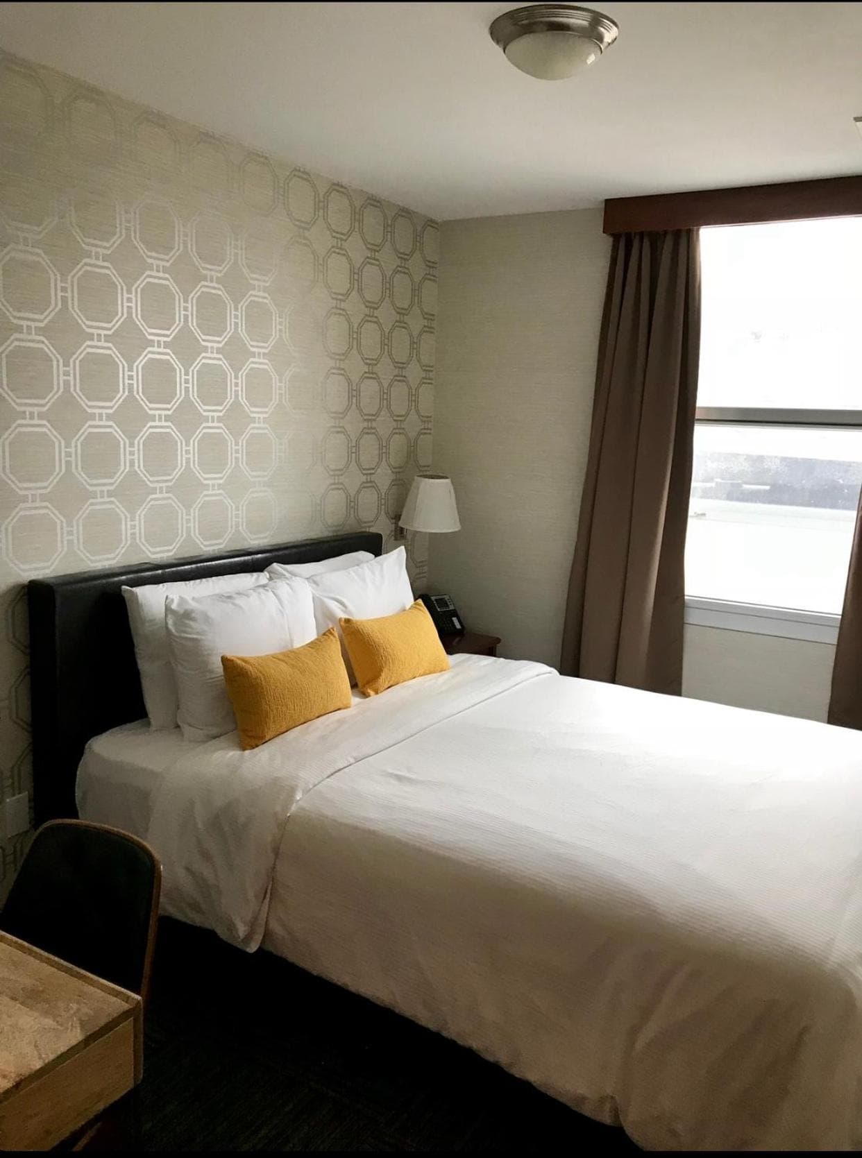 Hotel Mimosa — 23