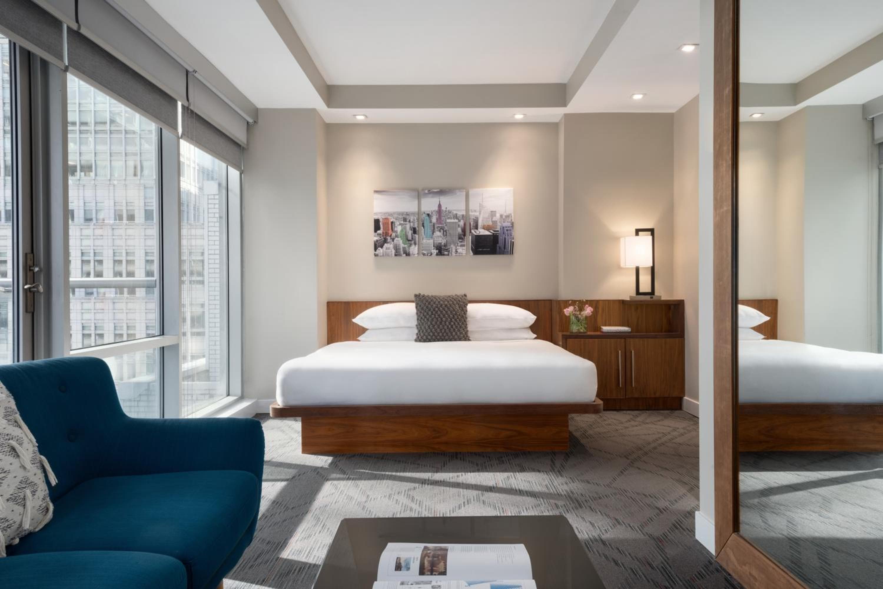 Das Gotham Hotel — 23