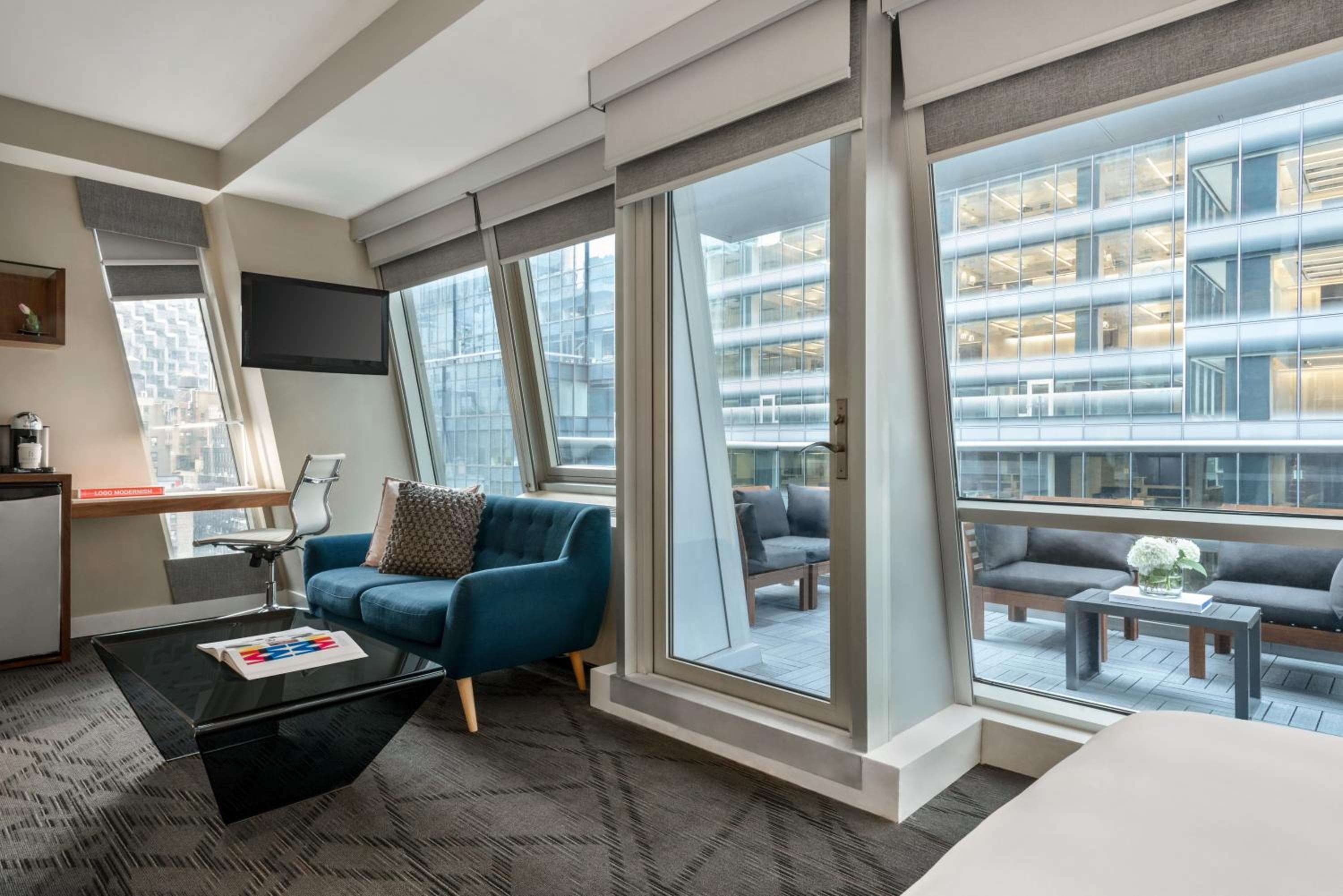 Das Gotham Hotel — 25