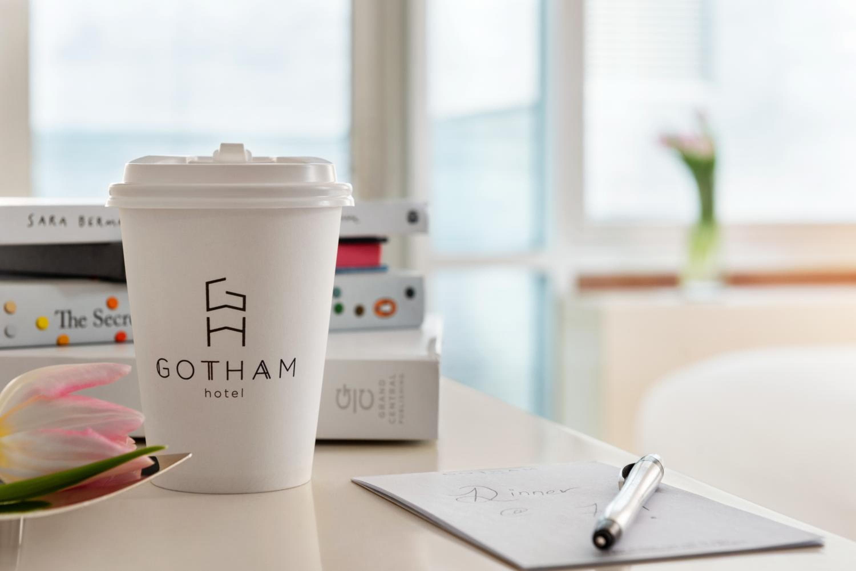 Das Gotham Hotel — 18