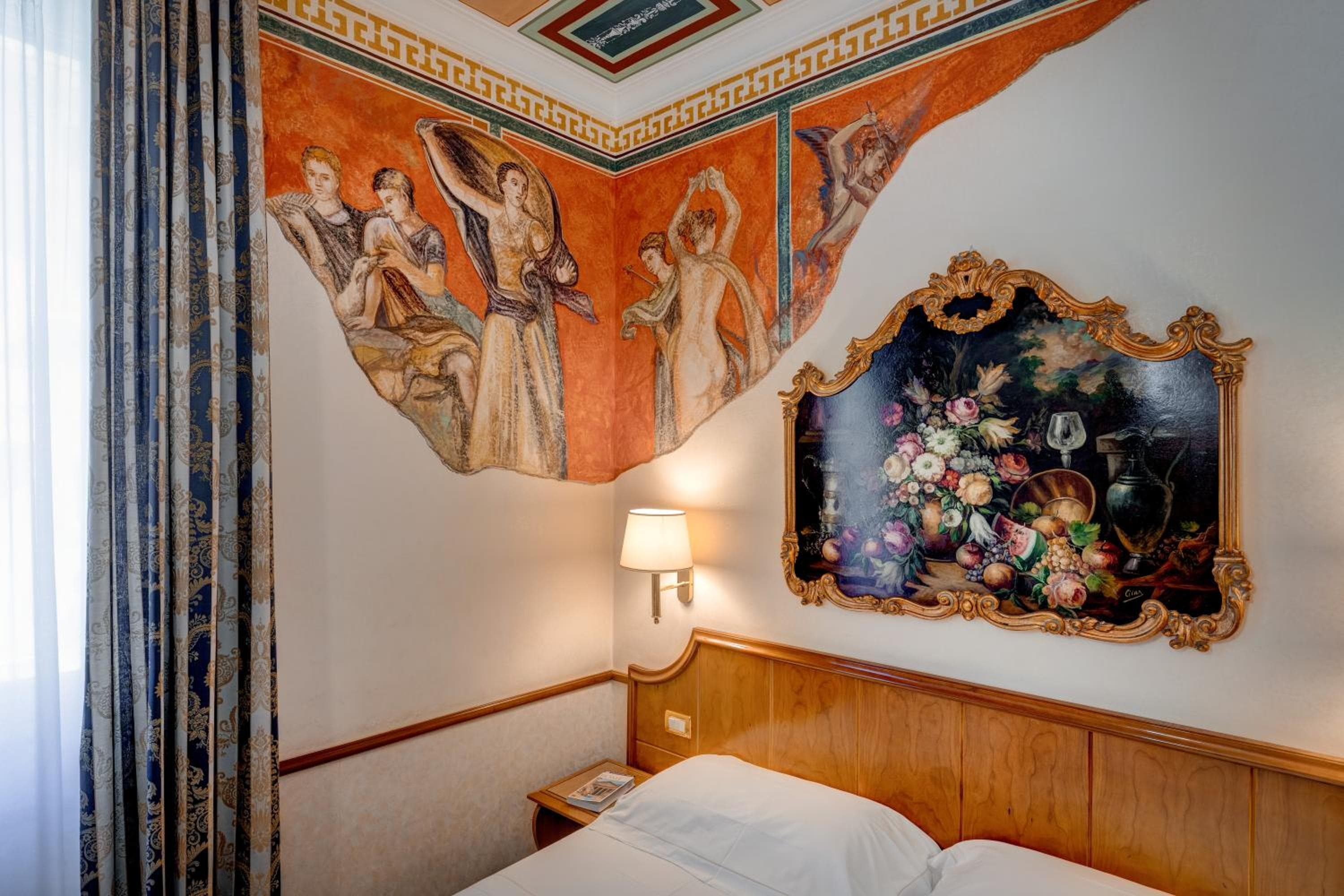 Hotel Amalfi — 30