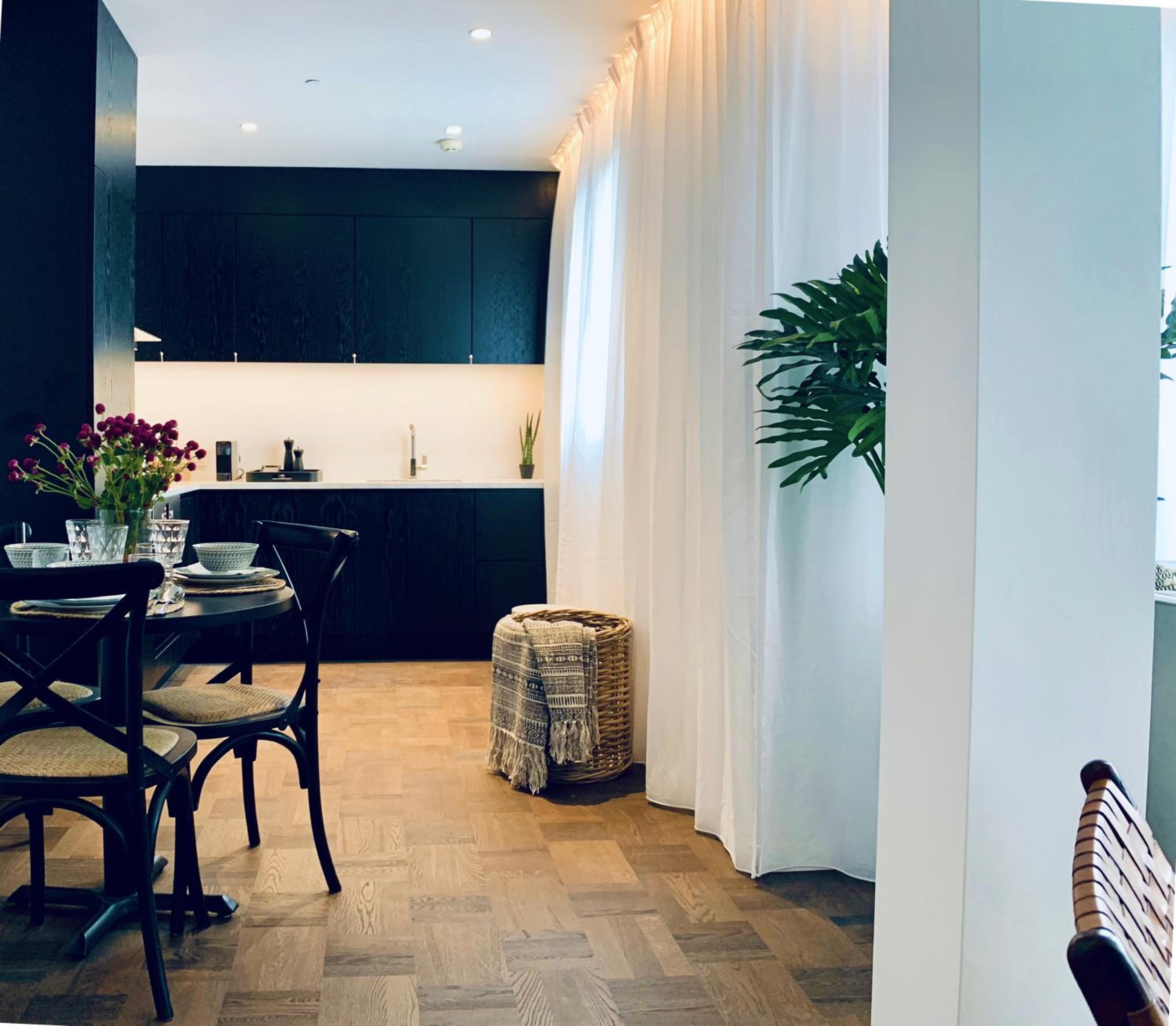 Terreno Suites — 27