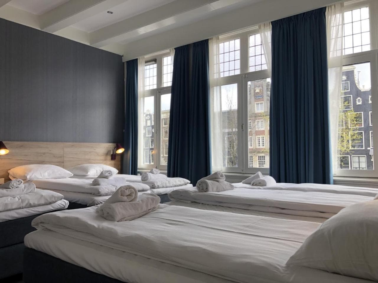 Facade Hotel Amsterdam — 21