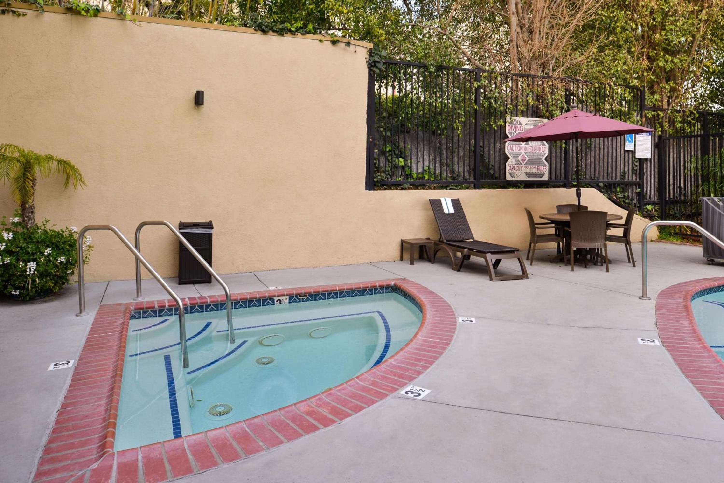 Best Western Hollywood Plaza Hotel - Walk of Fame Film City LA — 9