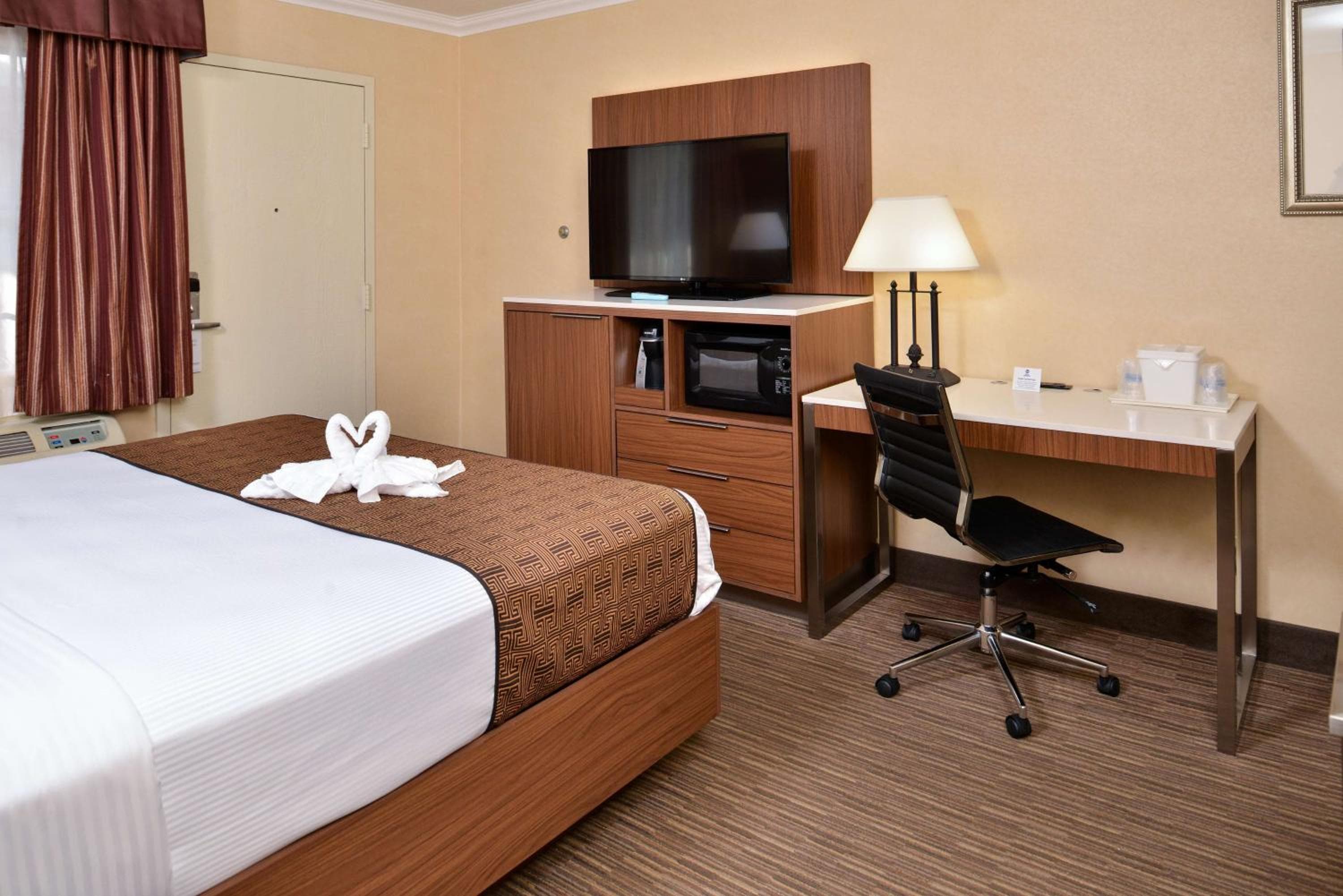 Best Western Hollywood Plaza Hotel - Walk of Fame Film City LA — 18