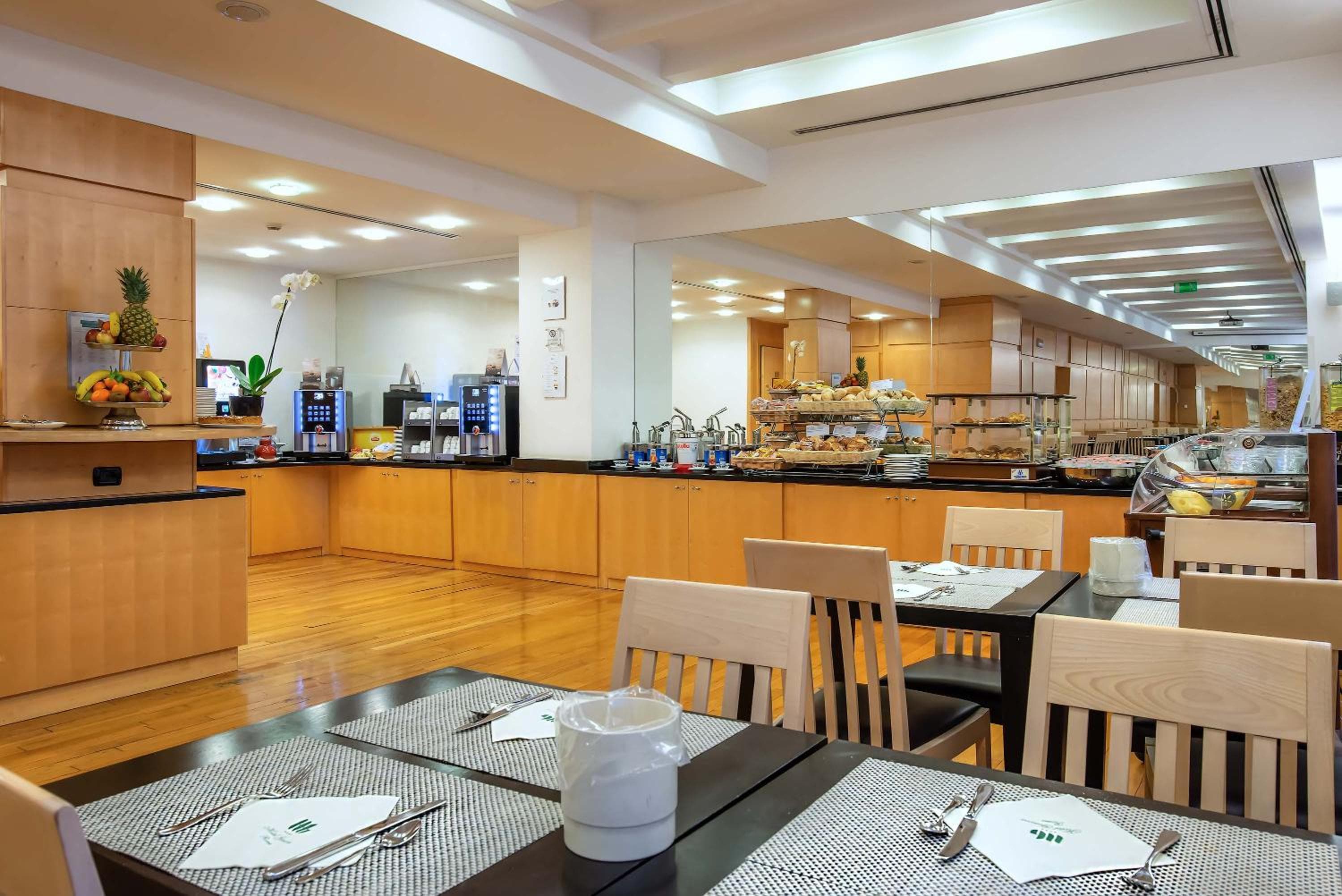 Hotel Genova — 24
