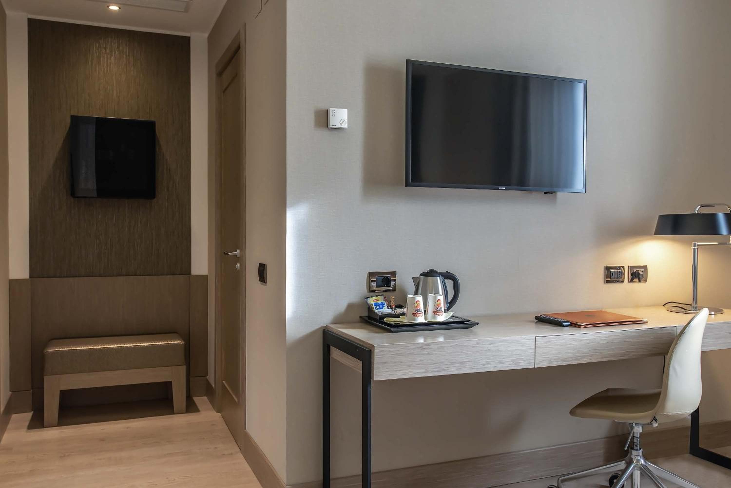Hotel Genova — 5