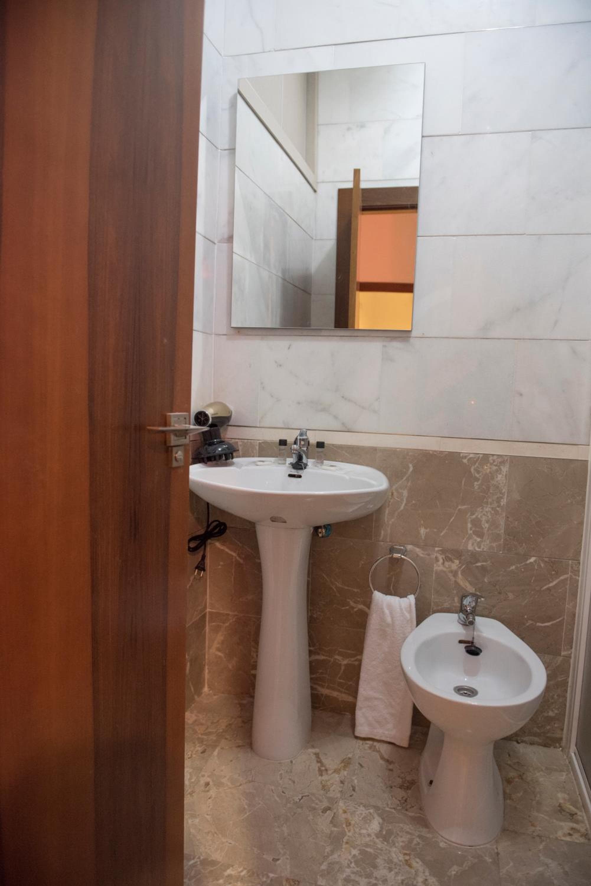 Apartamentos Luxury Puente de Triana — 17