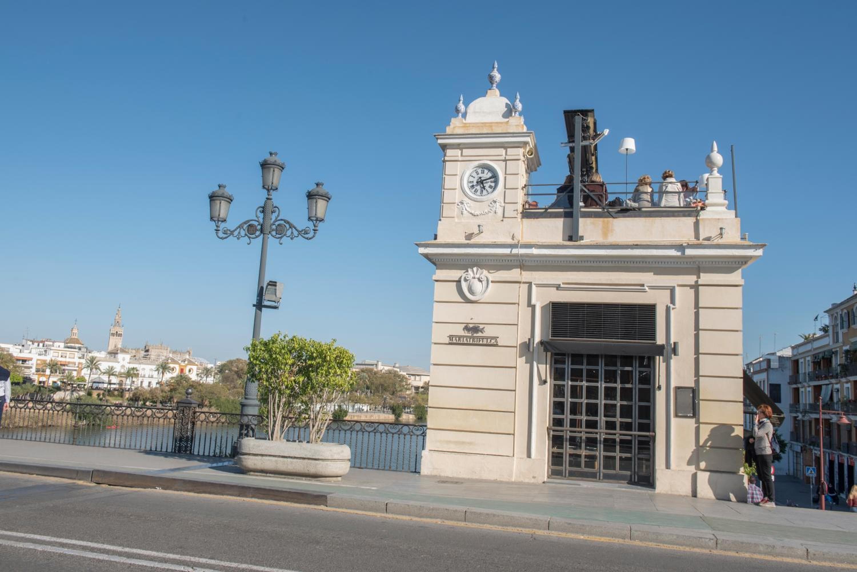 Apartamentos Luxury Puente de Triana — 8