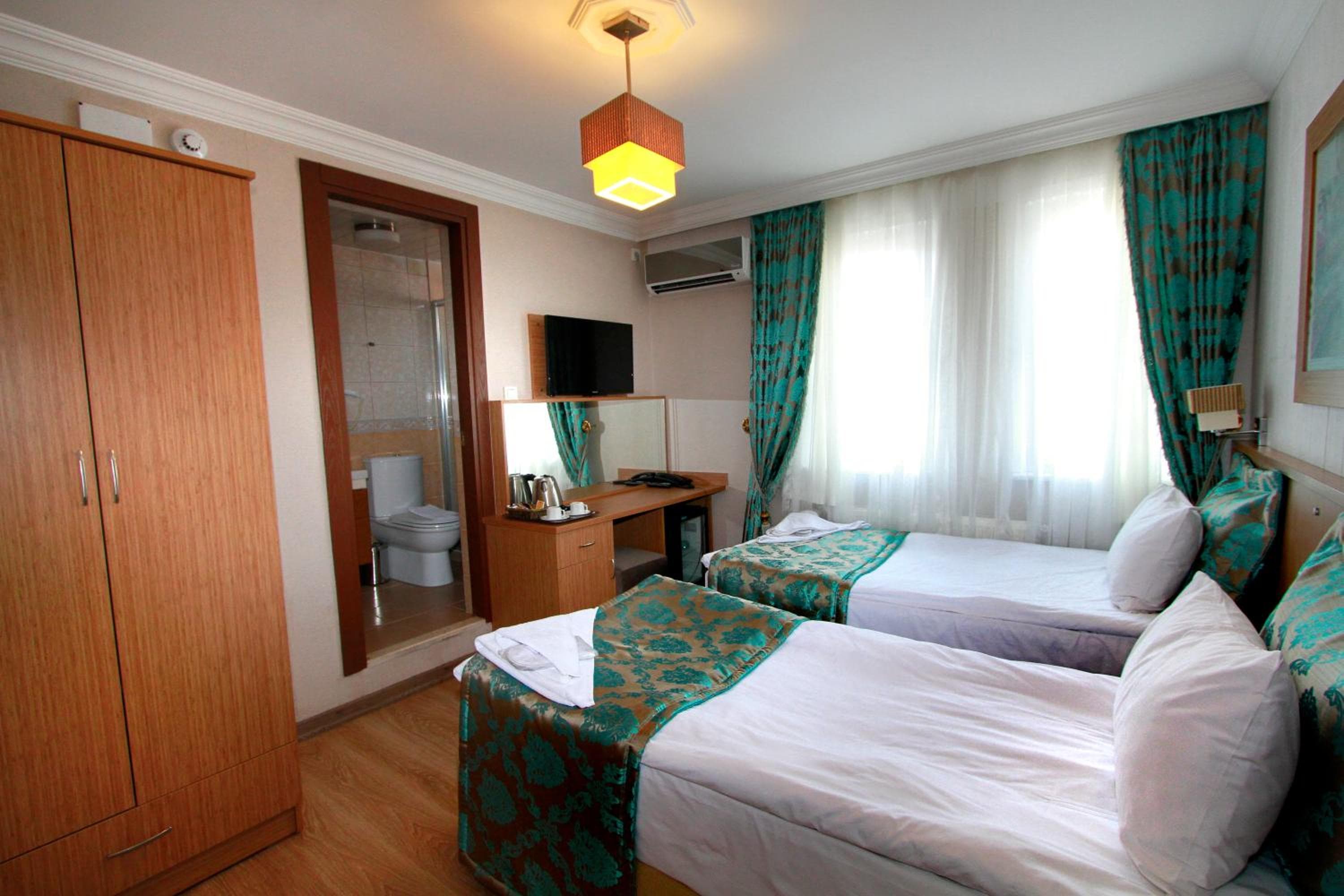 Agora Boutique Hotel & Bistro — 8