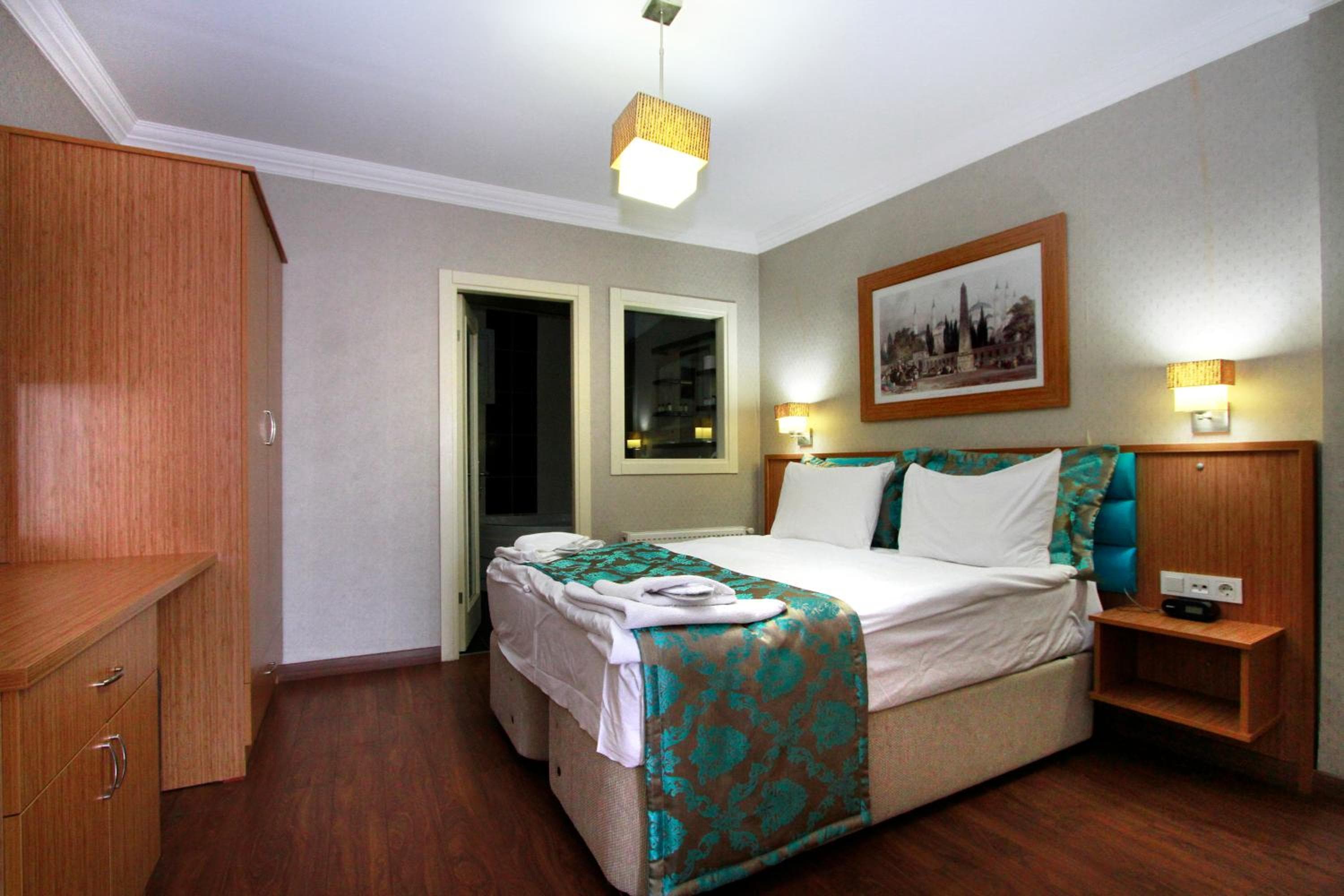 Agora Boutique Hotel & Bistro — 5