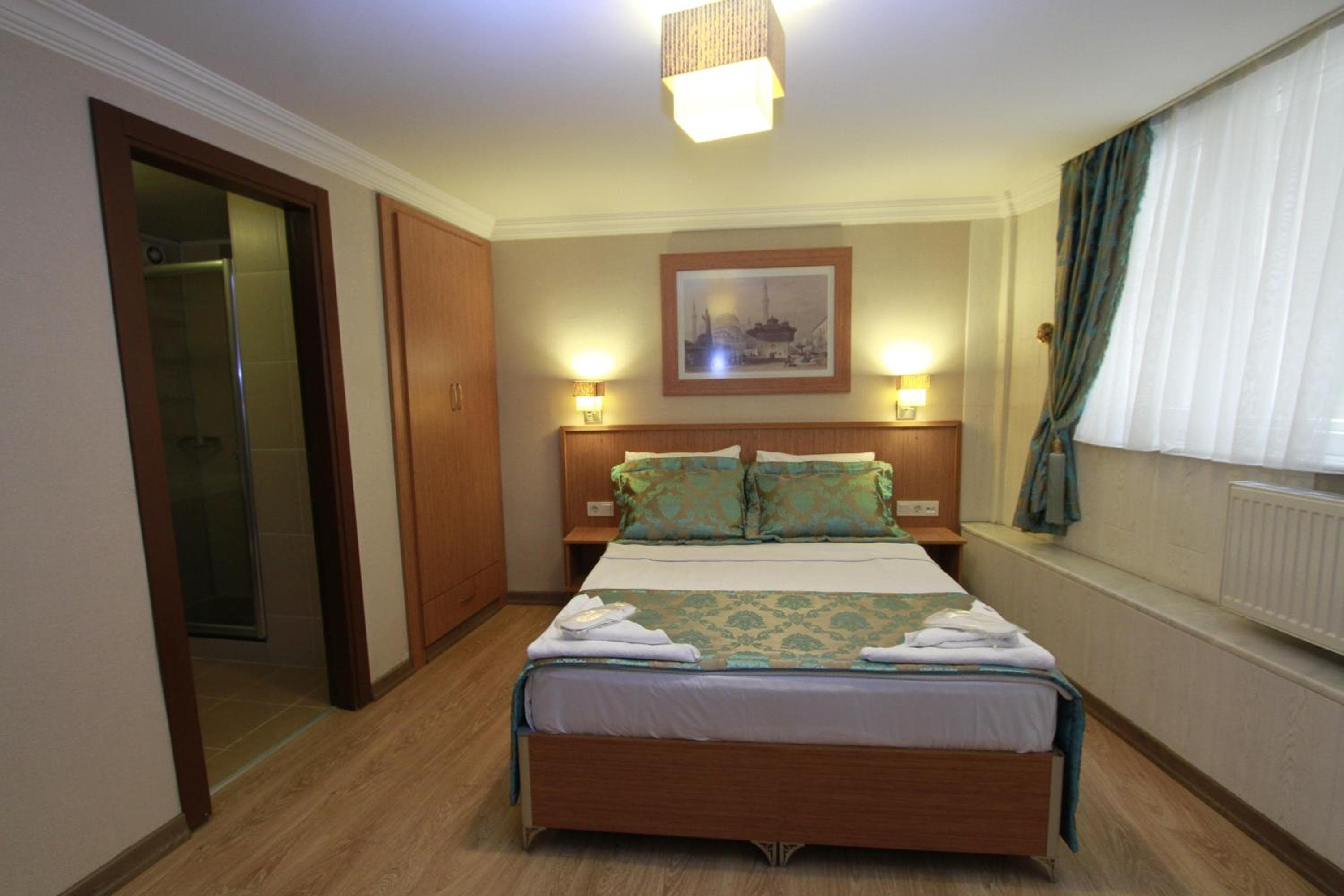 Agora Boutique Hotel & Bistro — 8