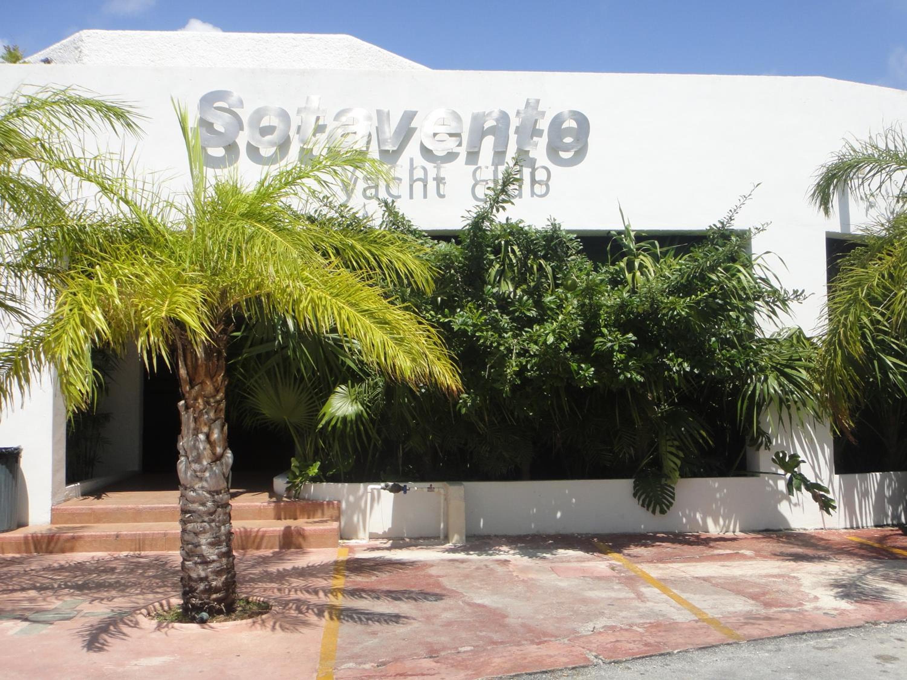 Sotavento Hotel & Yacht Club — 1