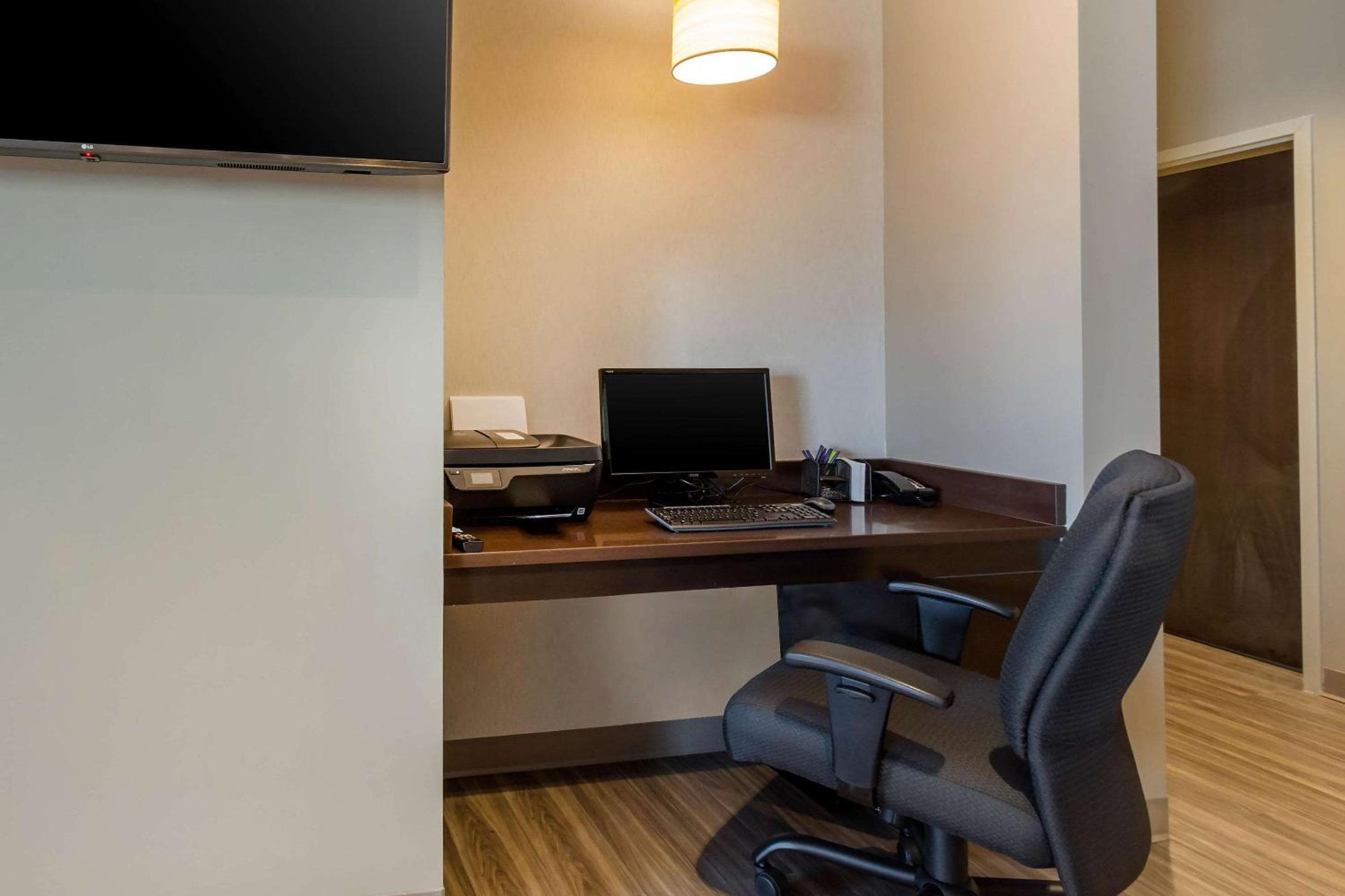 Sleep Inn & Suites Tampa South — 24