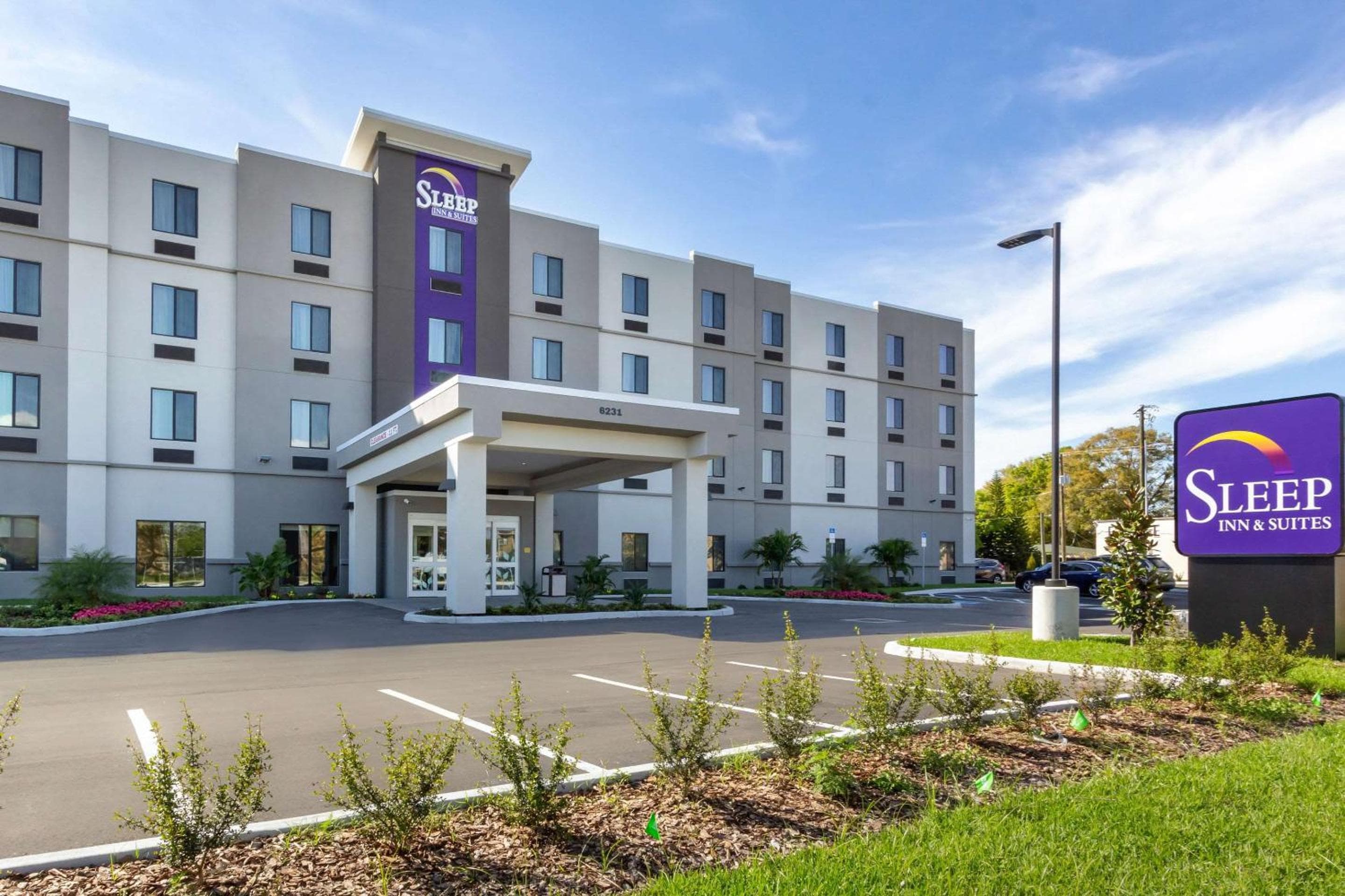 Sleep Inn & Suites Tampa South — 2