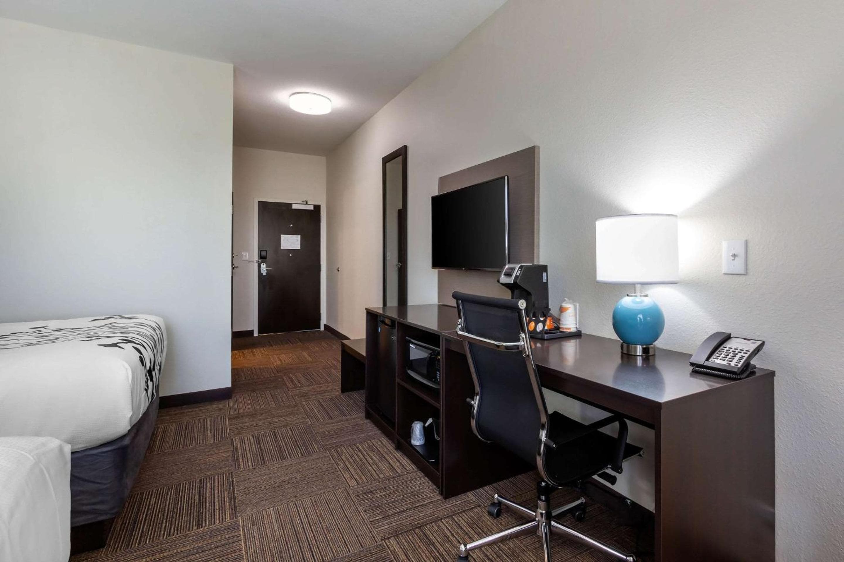 Sleep Inn & Suites Tampa South — 15