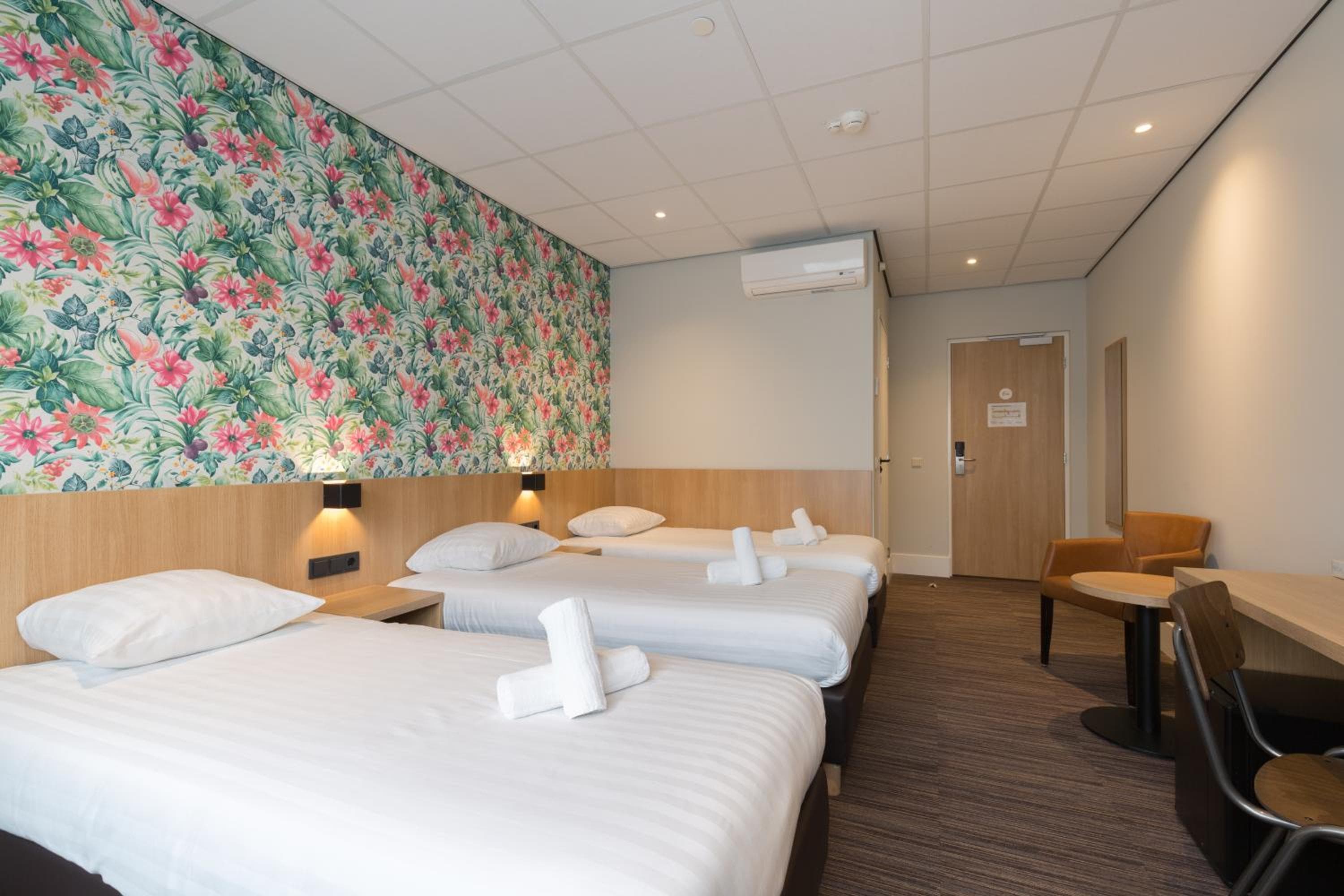 Best Western Amsterdam — 13