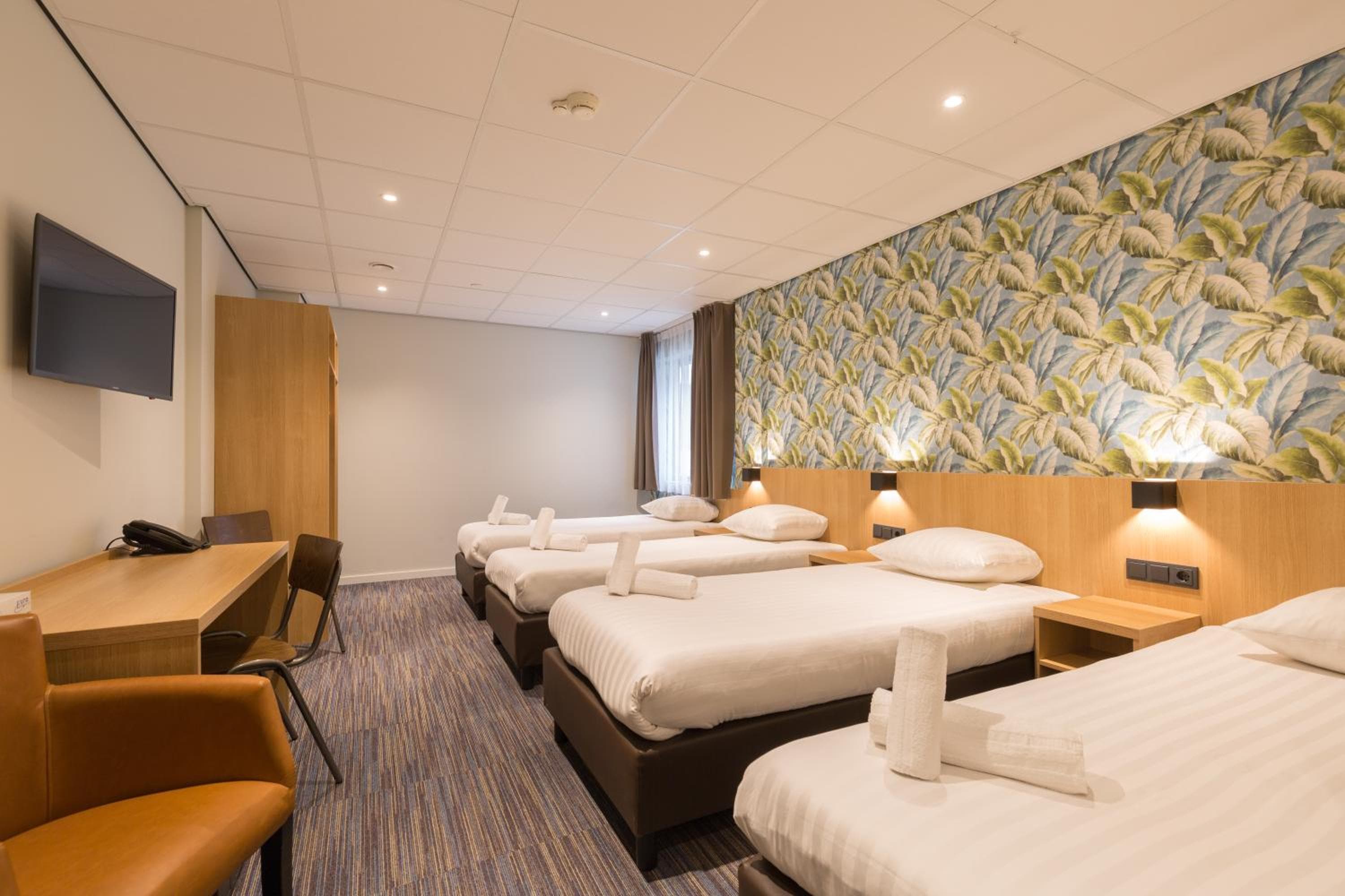 Best Western Amsterdam — 27
