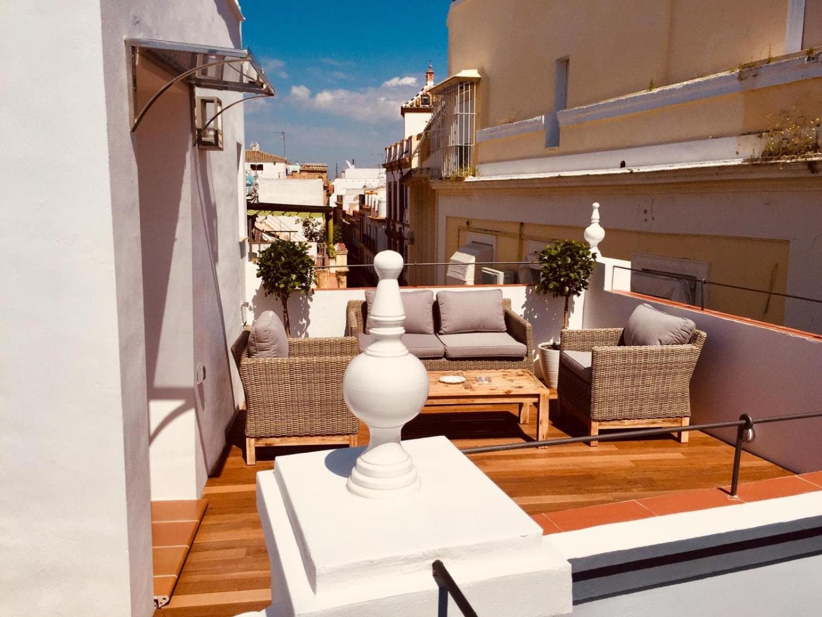 Basic Hotel Cattedrale di Siviglia — 7