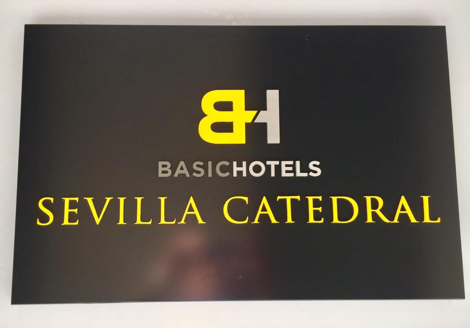 Basic Hotel Cattedrale di Siviglia — 10