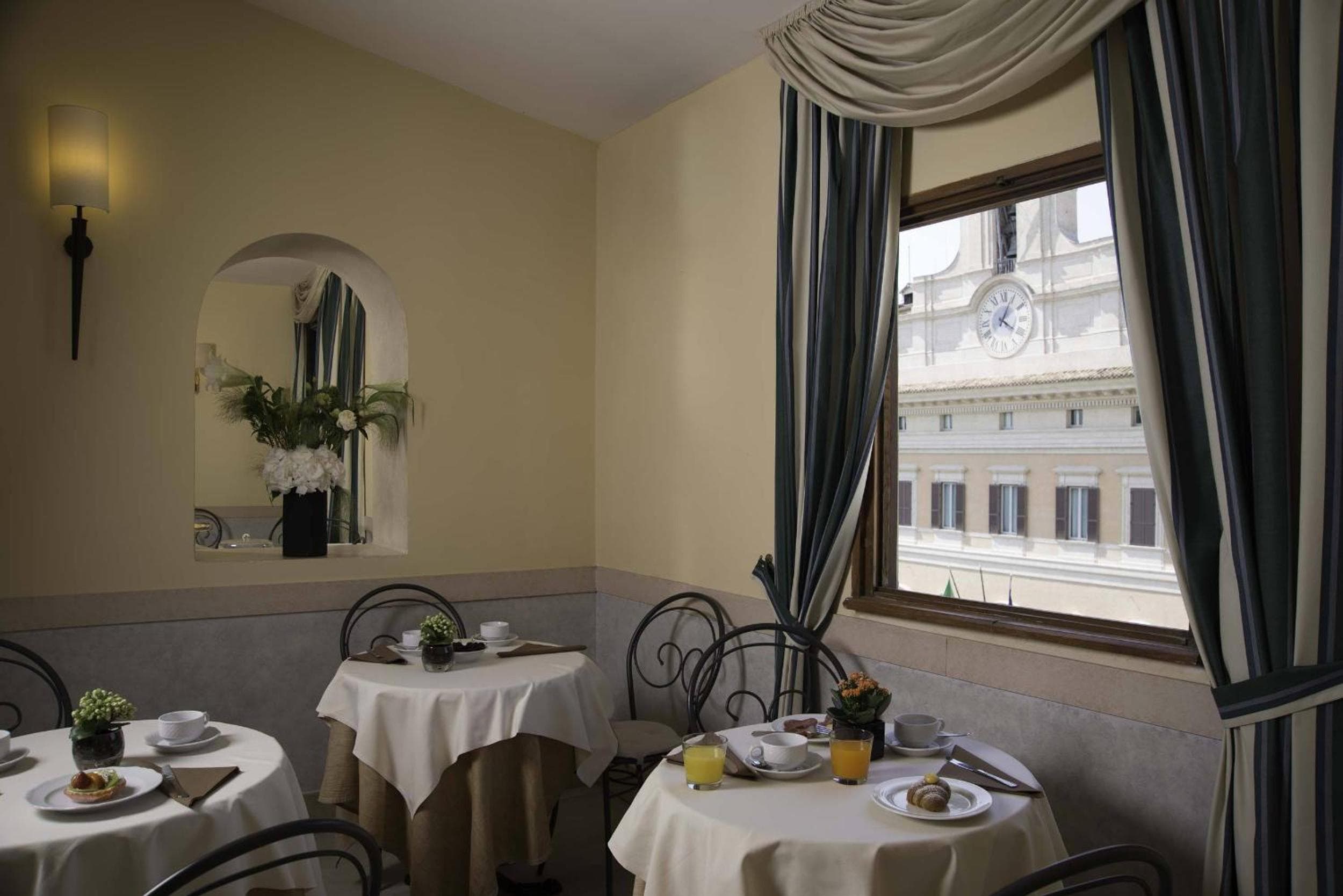 Colonna Palast Hotel — 14
