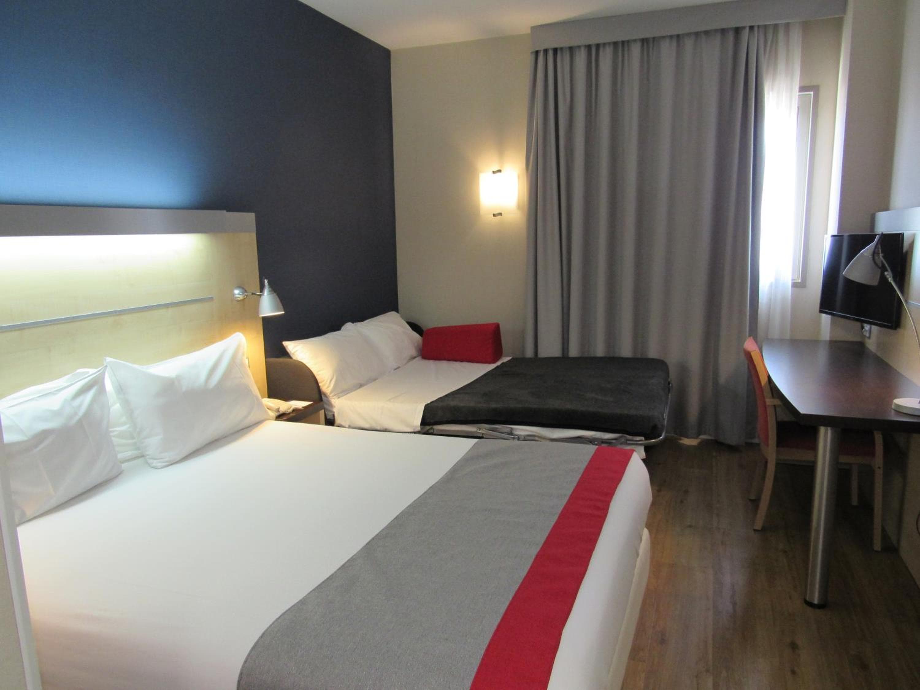 Holiday Inn Express Málaga Airport by IHG — 6