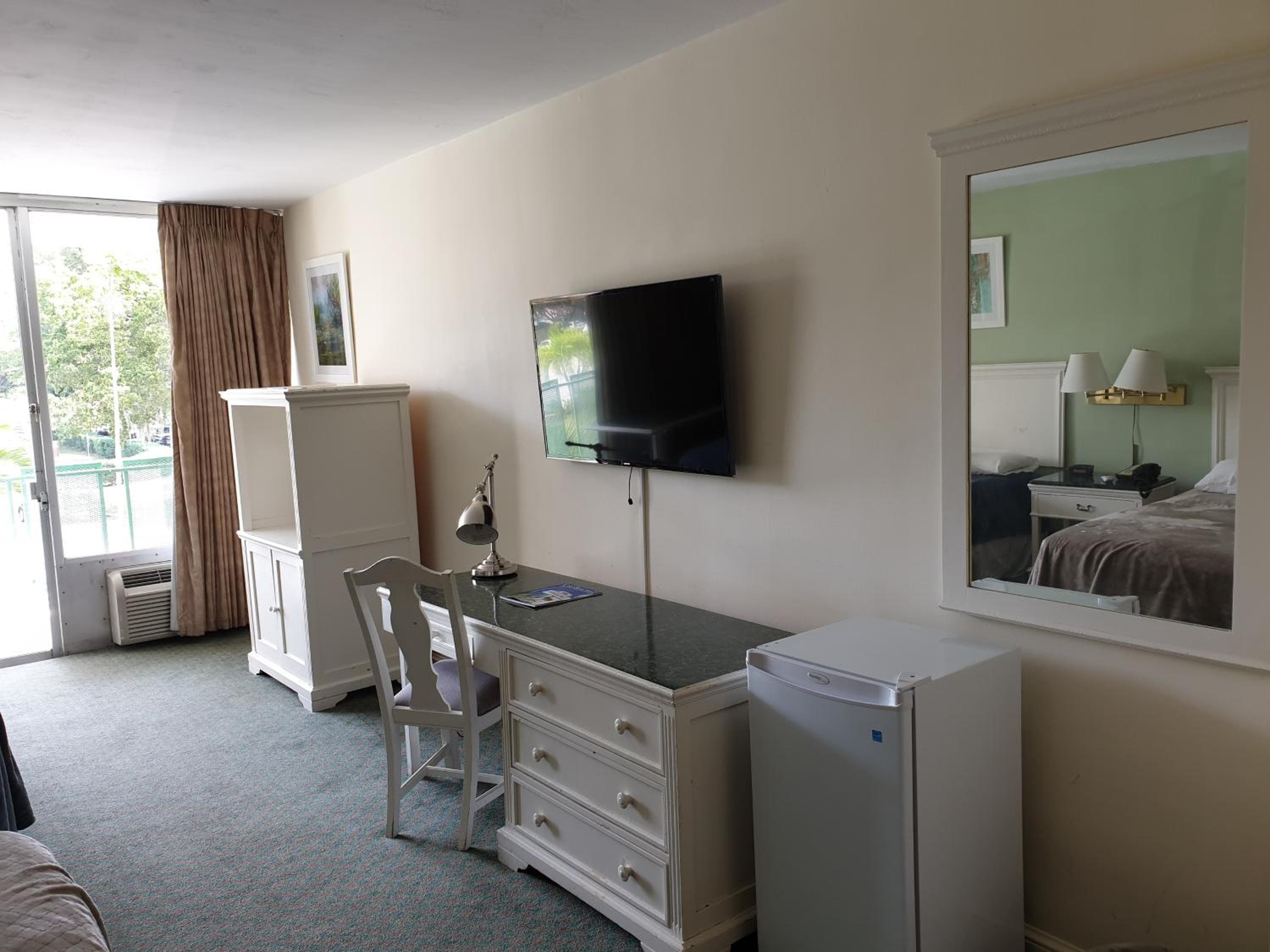Hotel Chateaubleau — 13