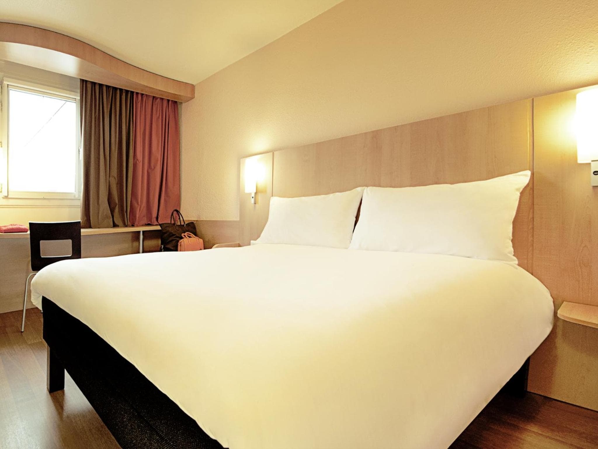 Hotel ibis Lisboa José Malhoa — 16