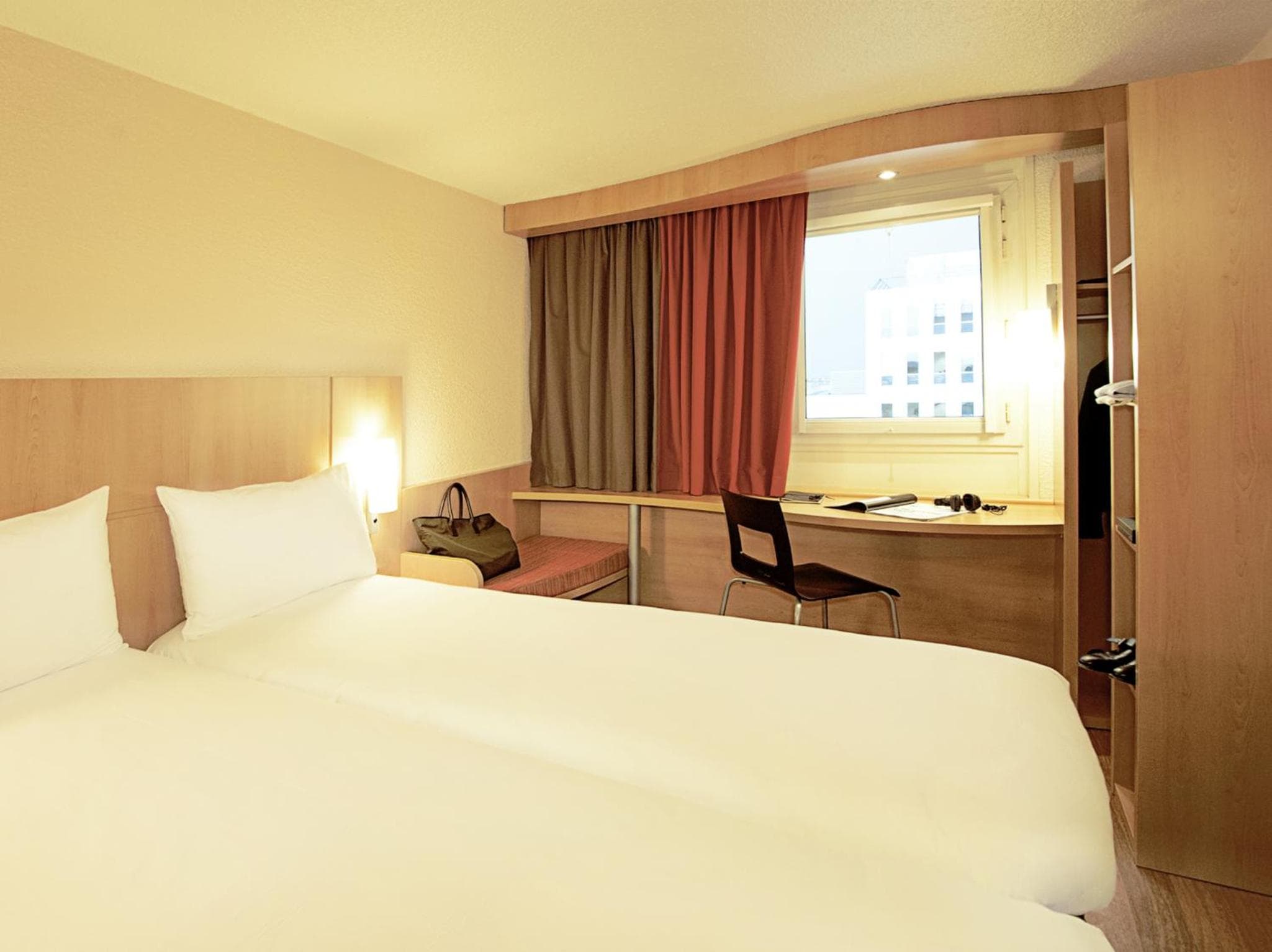 Hotel ibis Lisboa José Malhoa — 17