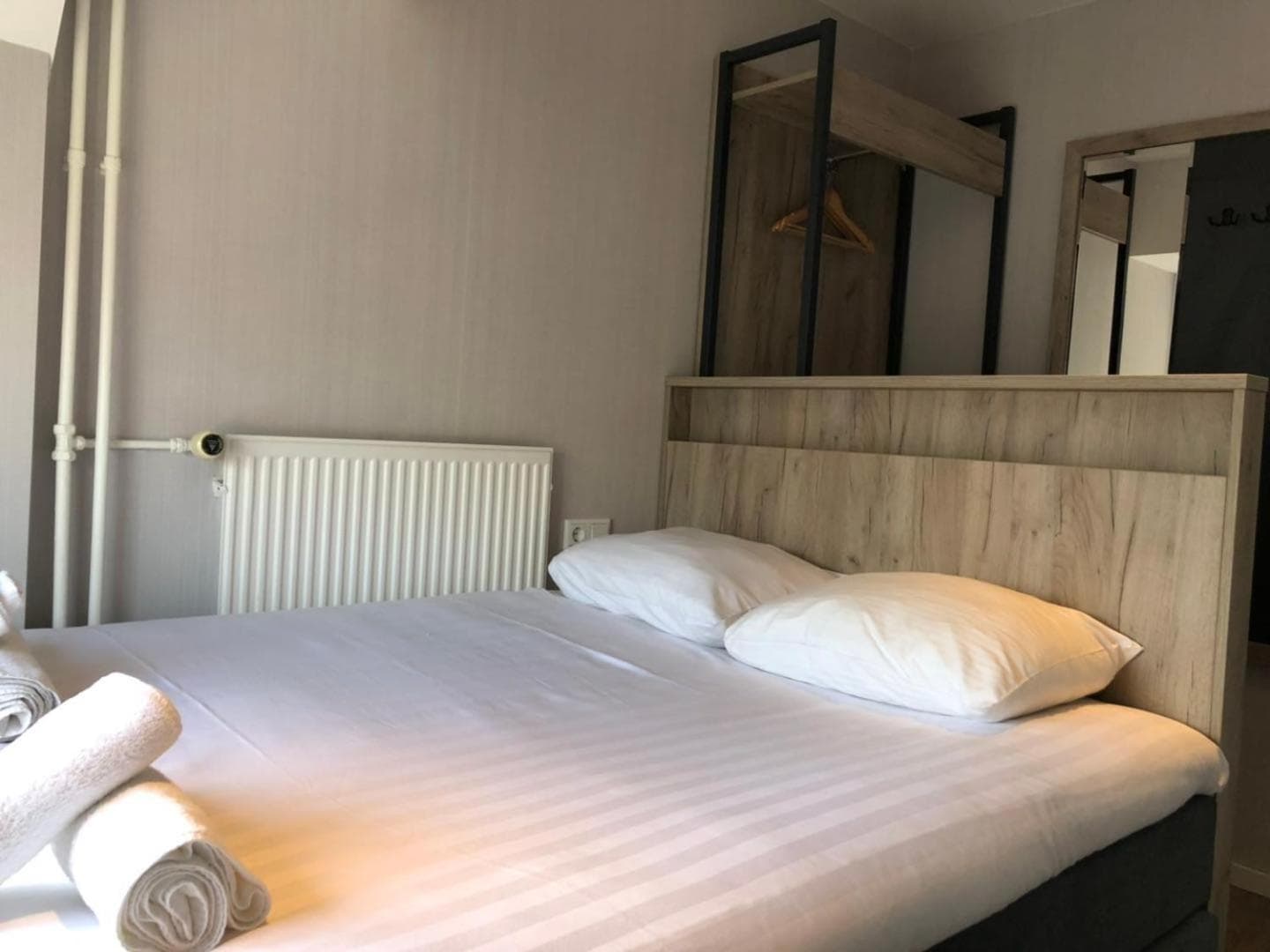 Facade Hotel Amsterdam — 14