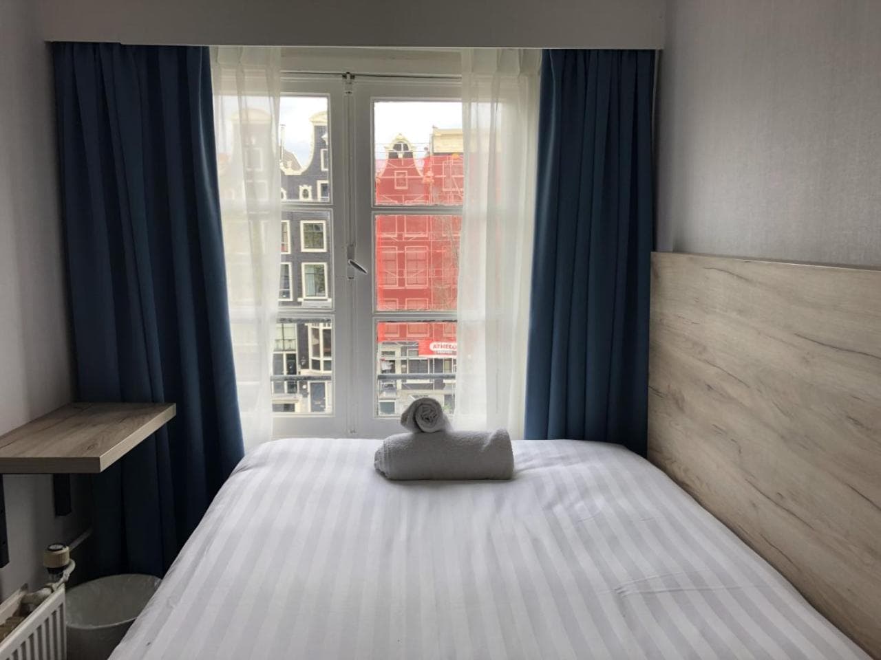 Facade Hotel Amsterdam — 9