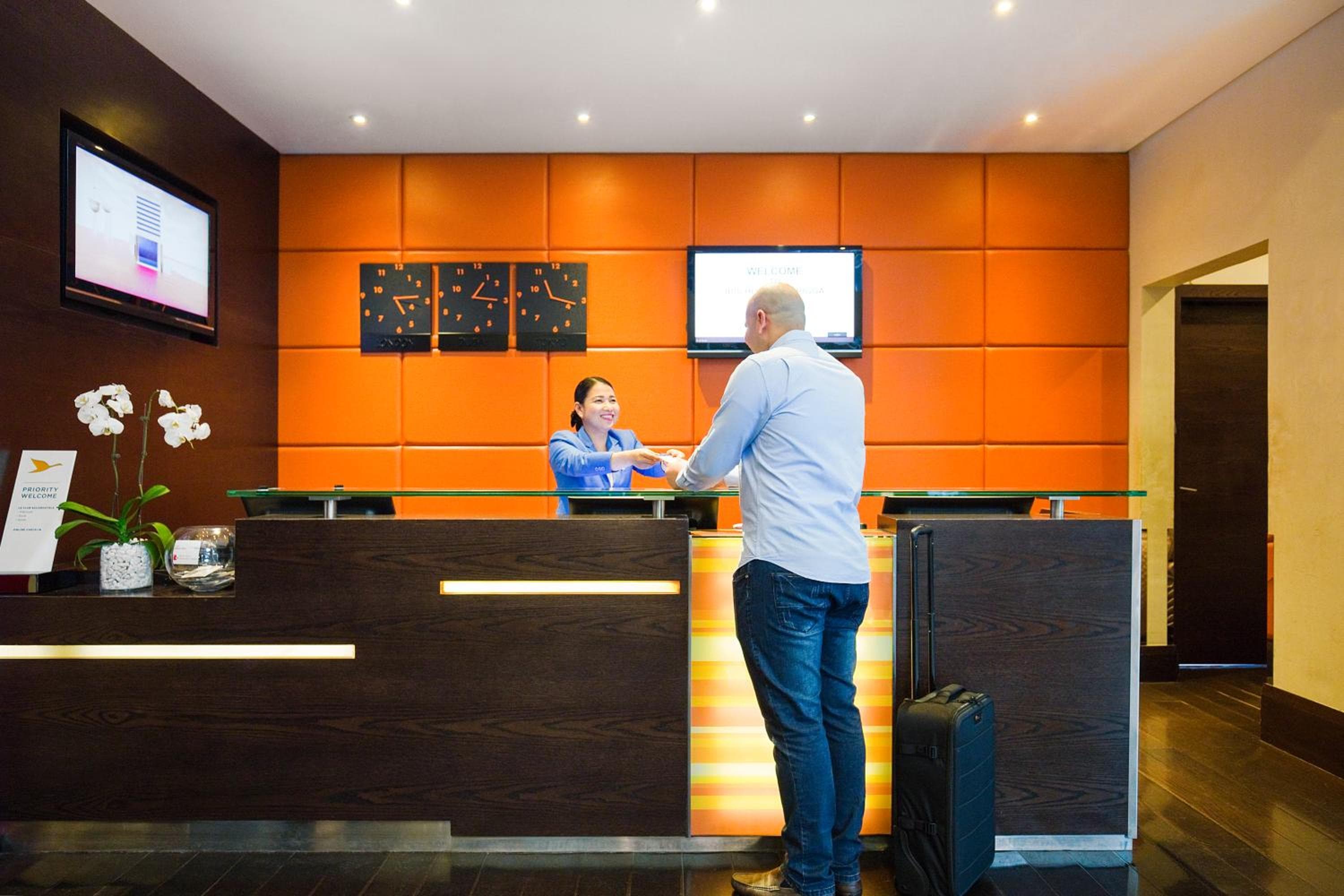 ibis Dubai Al Rigga — 7