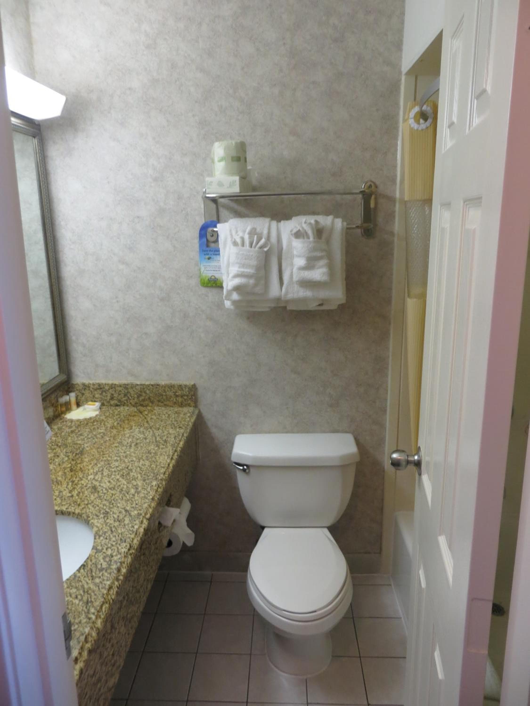 Days Inn by Wyndham Los Angeles LAX/VeniceBch/Marina DelRay — 21