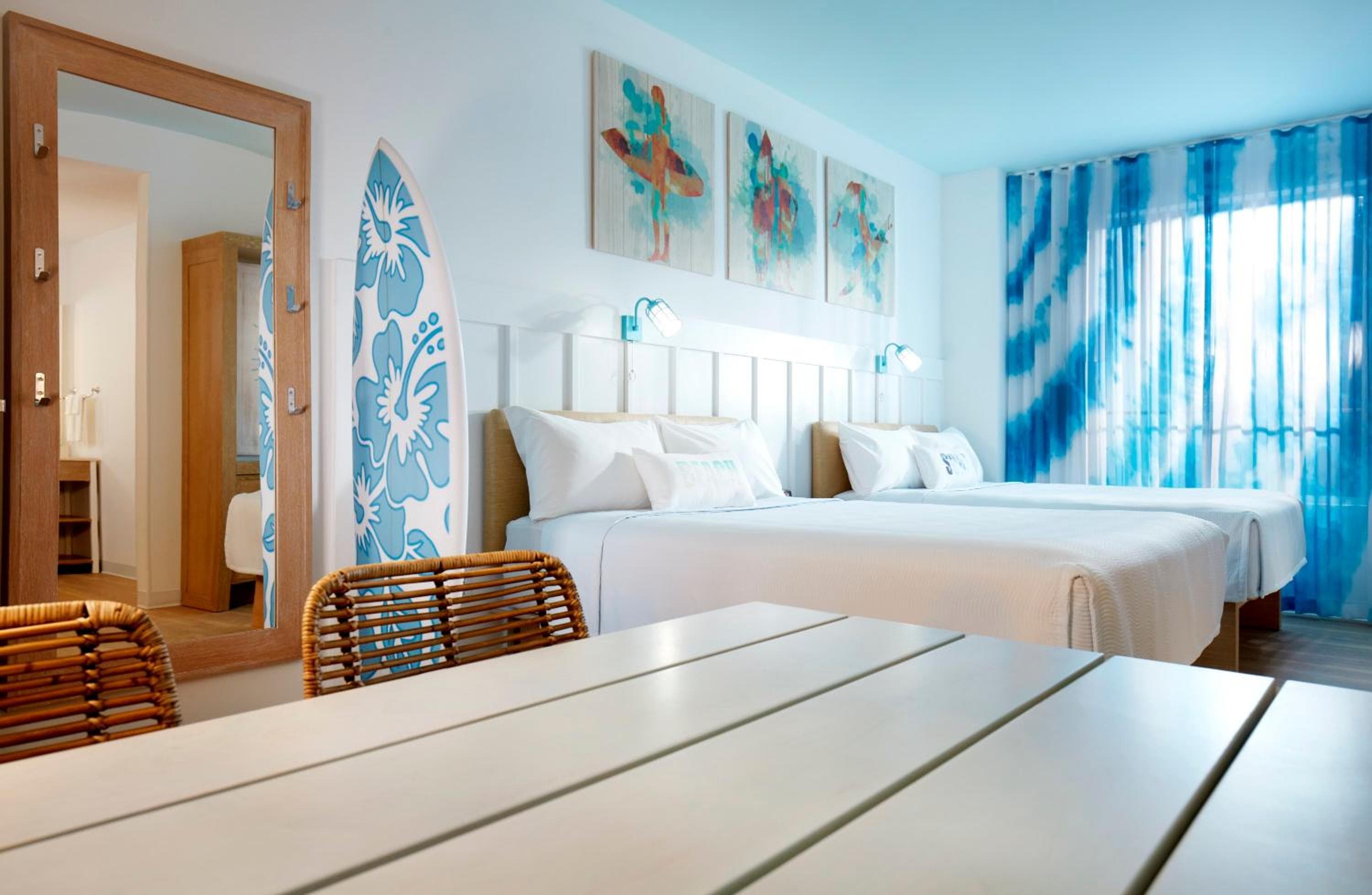 Universal's Endless Summer Resort - Surfside Inn and Suites — 20