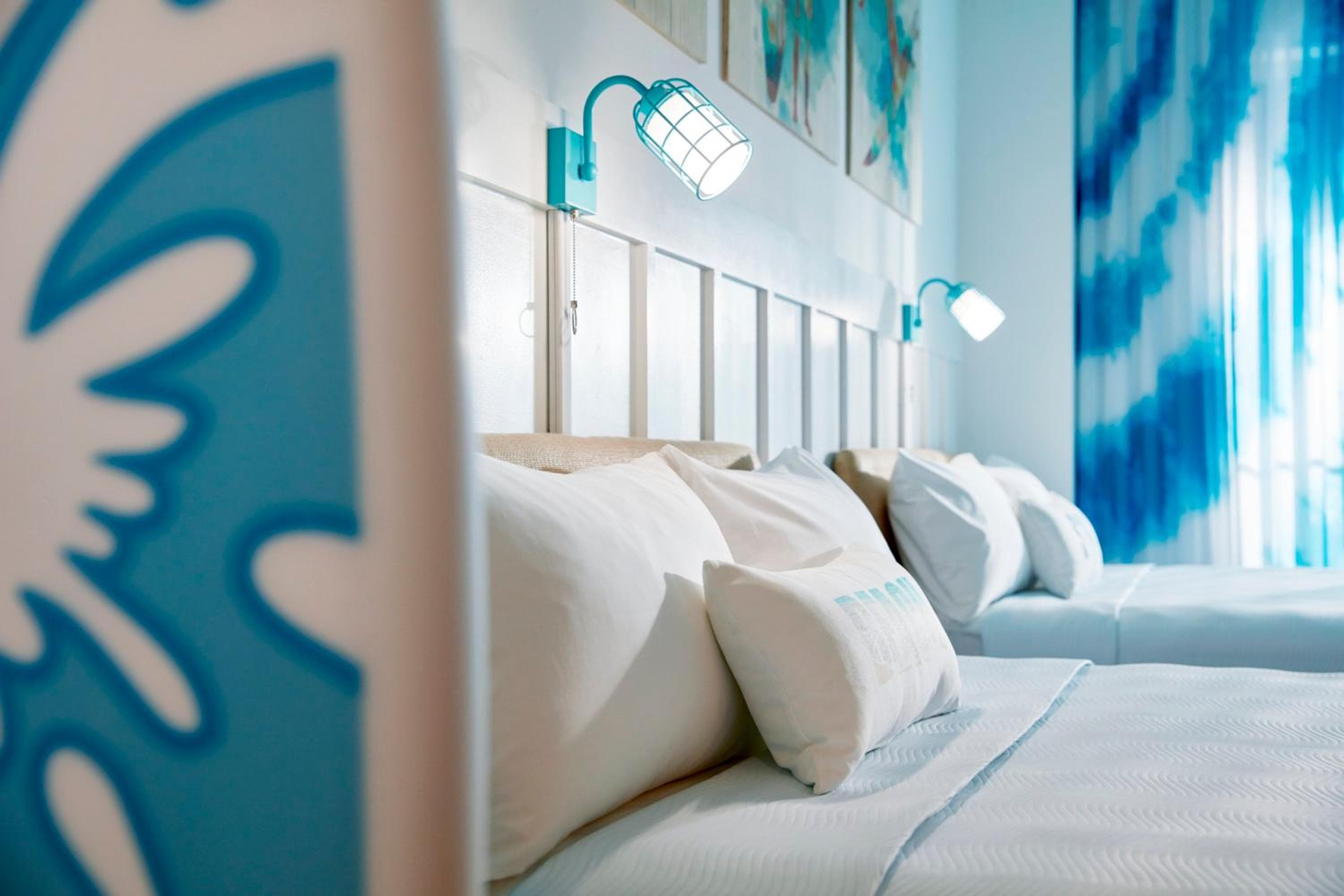 Universal's Endless Summer Resort - Surfside Inn and Suites — 14