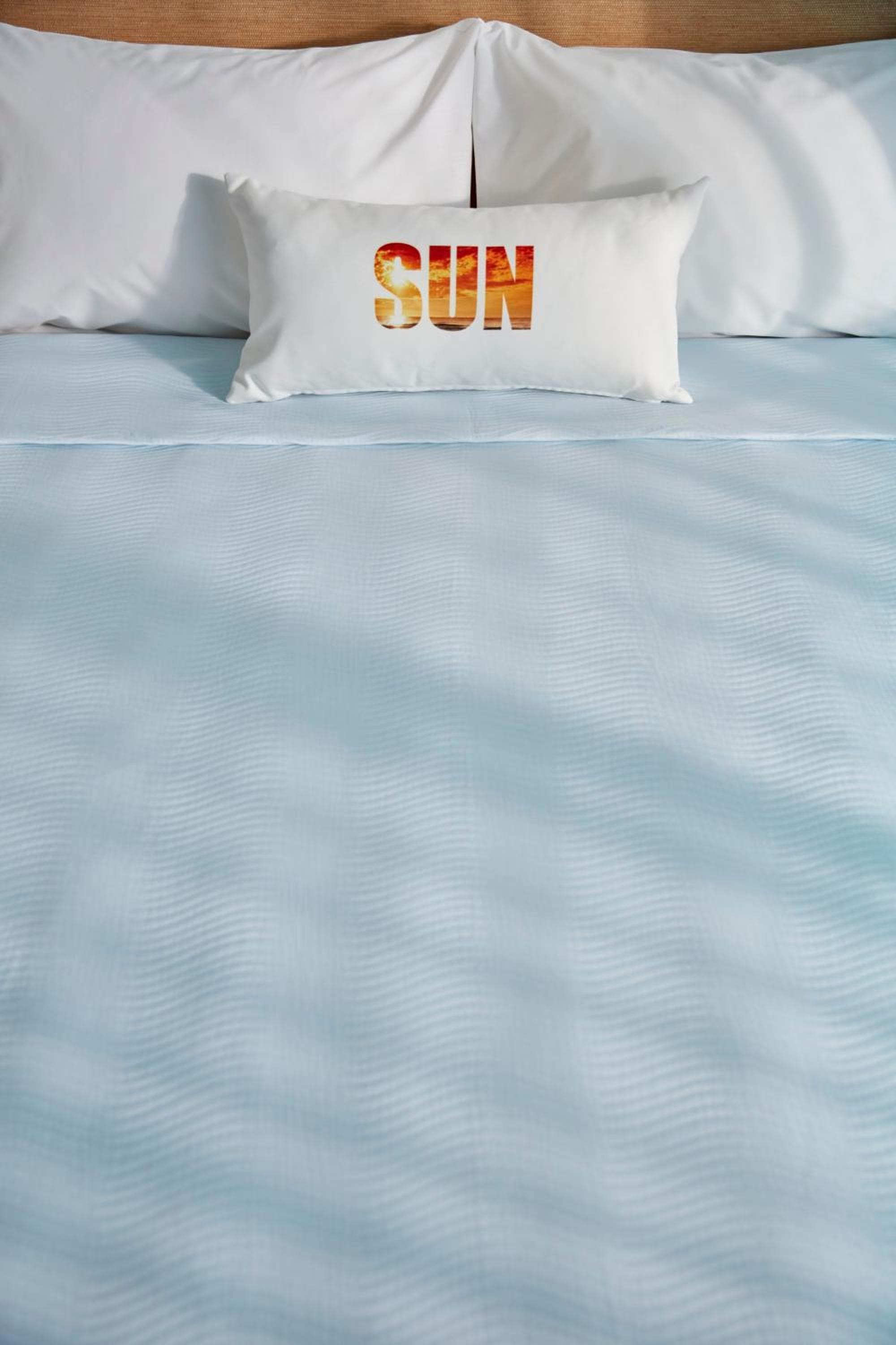 Universal's Endless Summer Resort - Surfside Inn and Suites — 10