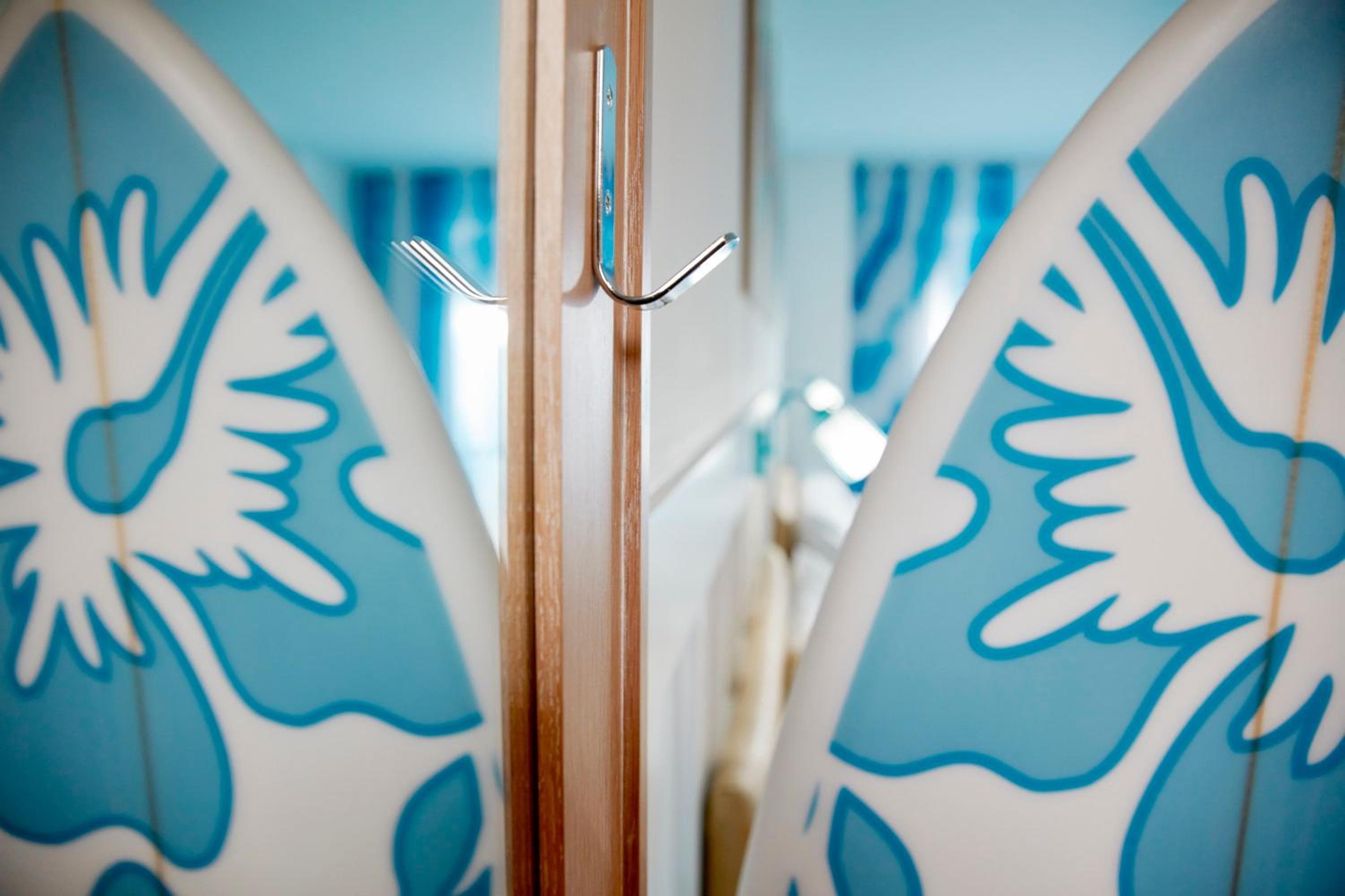 Universal's Endless Summer Resort - Surfside Inn and Suites — 21